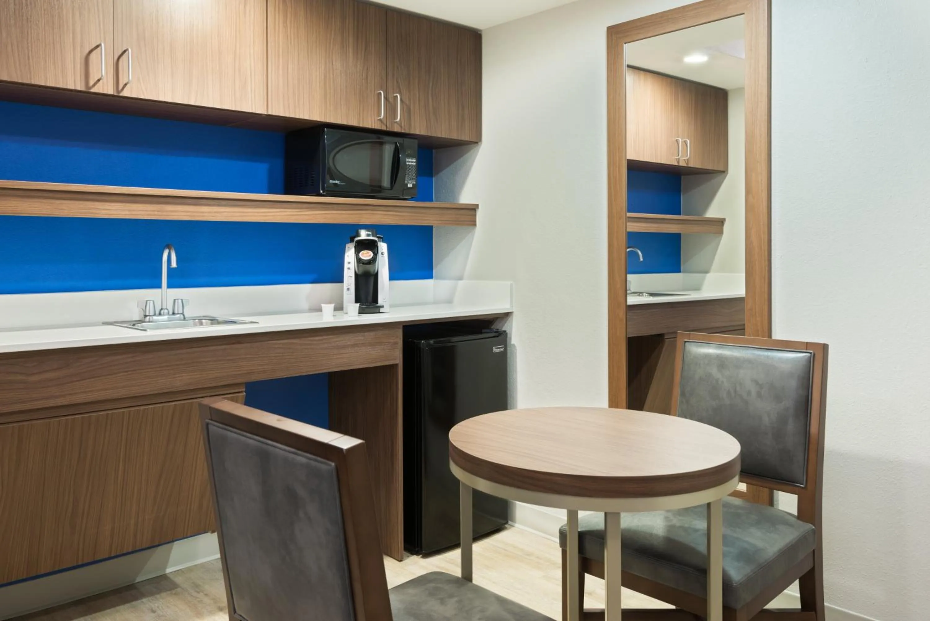 Photo of the whole room in Holiday Inn Express & Suites - Nearest Universal Orlando by IHG