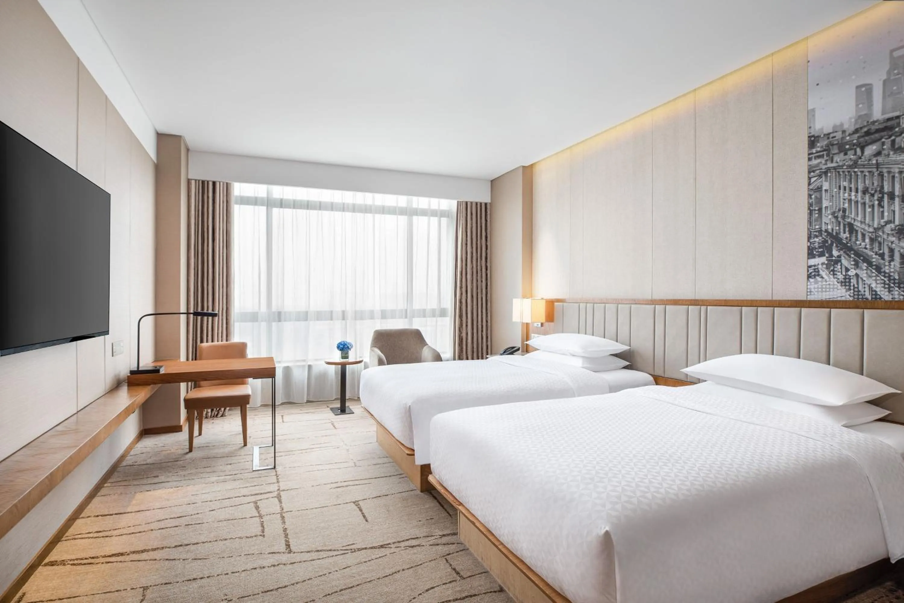 Photo of the whole room, Bed in Four Points by Sheraton Shanghai, Kangqiao
