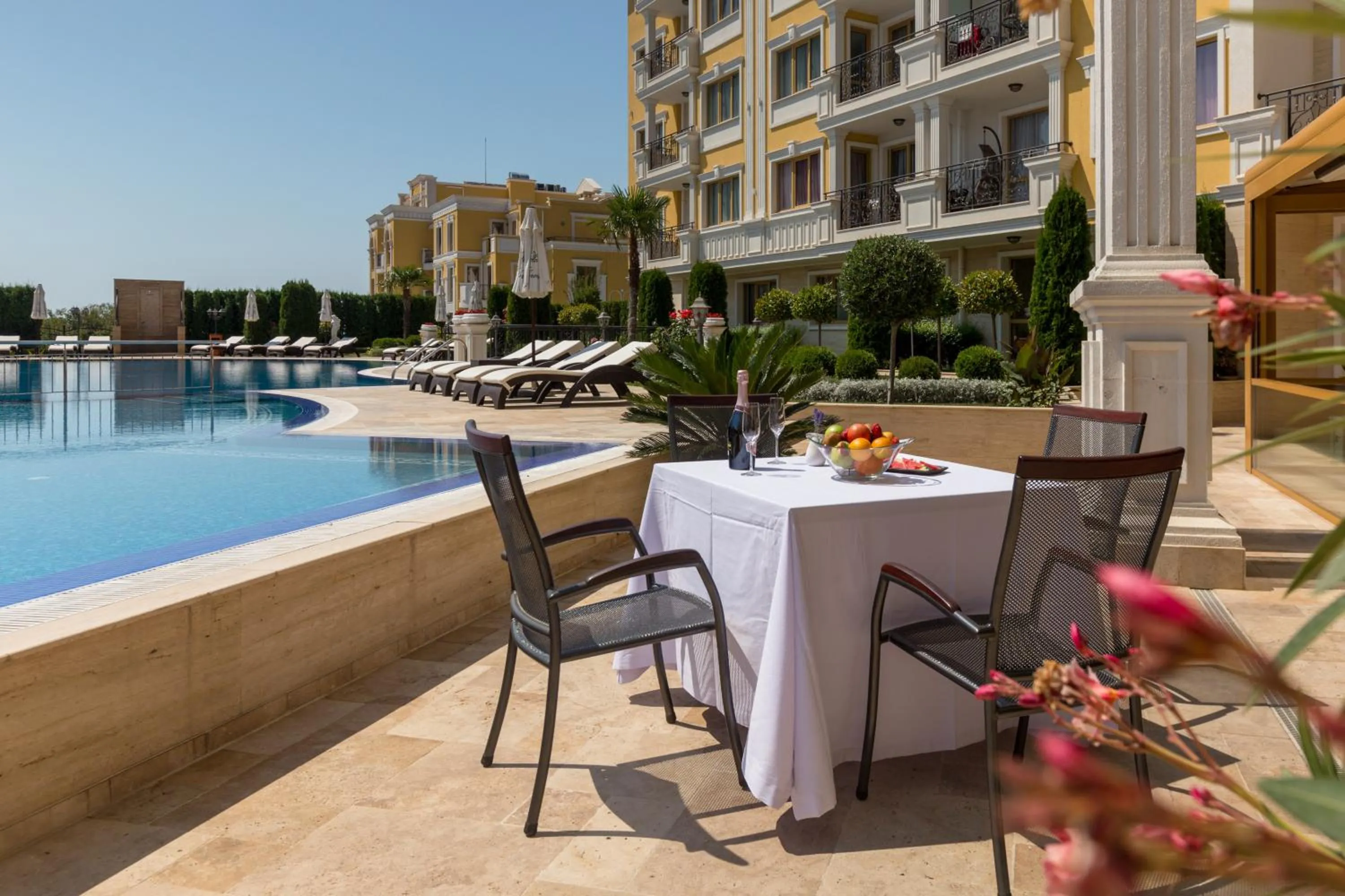 Restaurant/places to eat in VILLA FLORENCE Boutique Apart Hotel