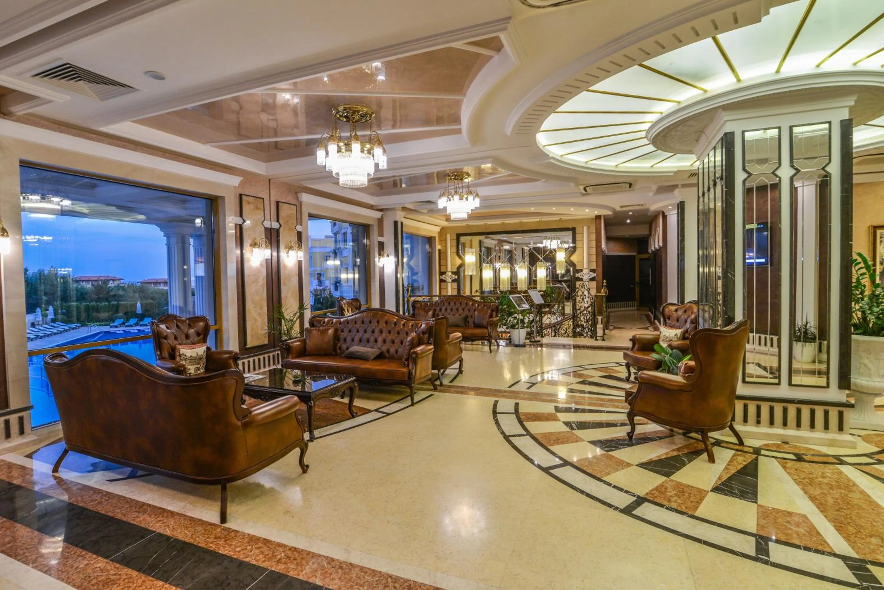 Lobby or reception in VILLA FLORENCE Boutique Apart Hotel