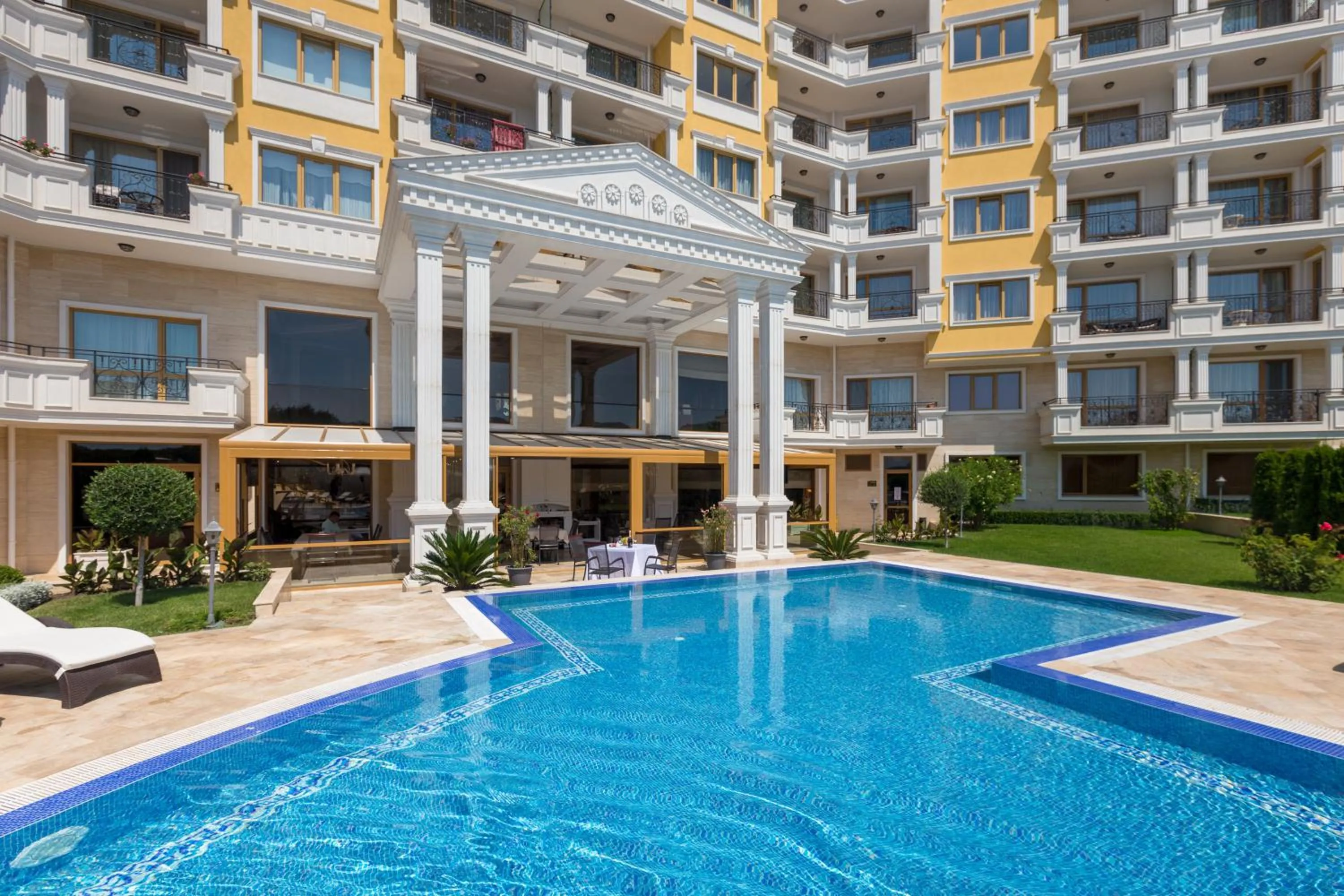 Swimming pool in VILLA FLORENCE Boutique Apart Hotel