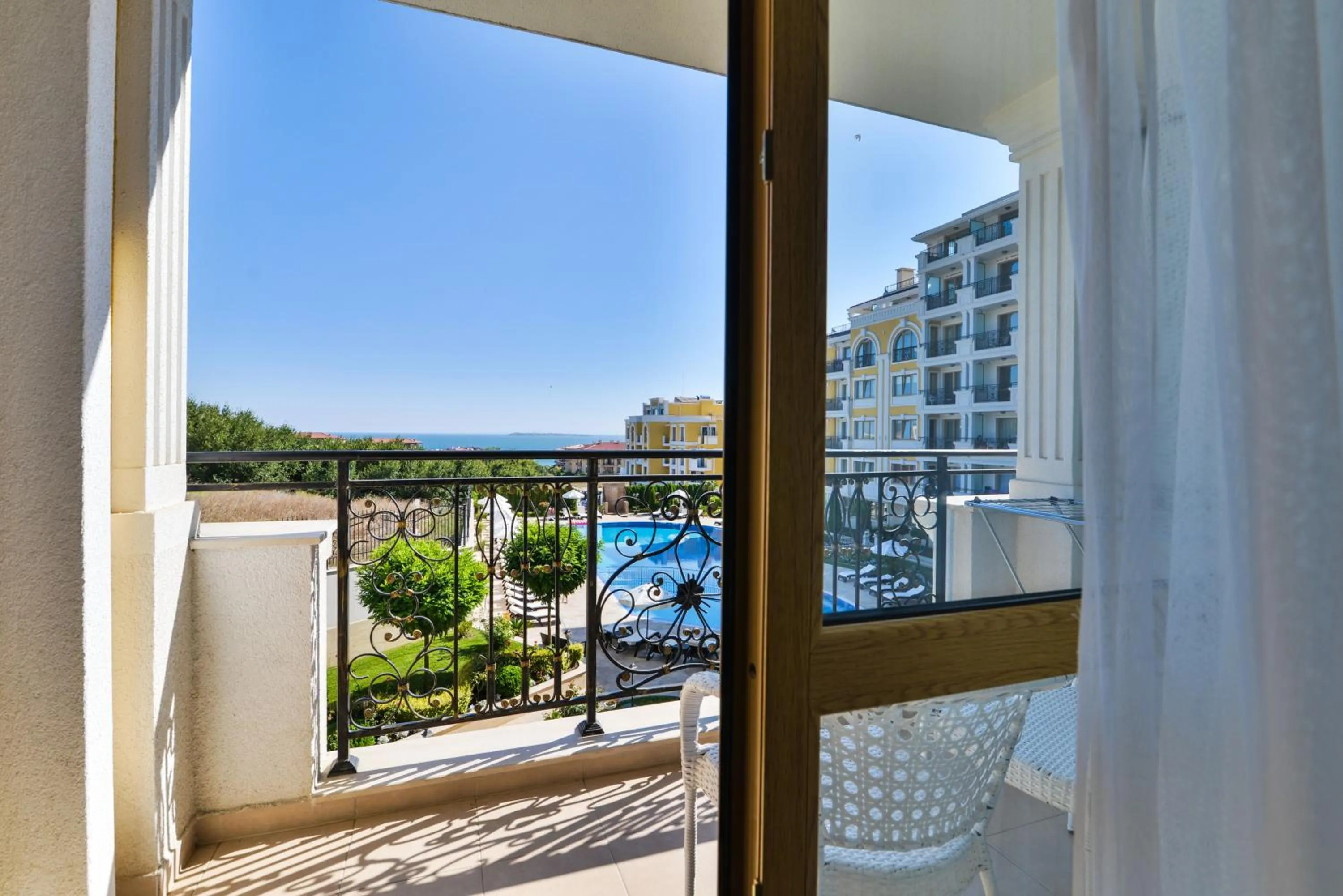 Balcony/Terrace in VILLA FLORENCE Boutique Apart Hotel