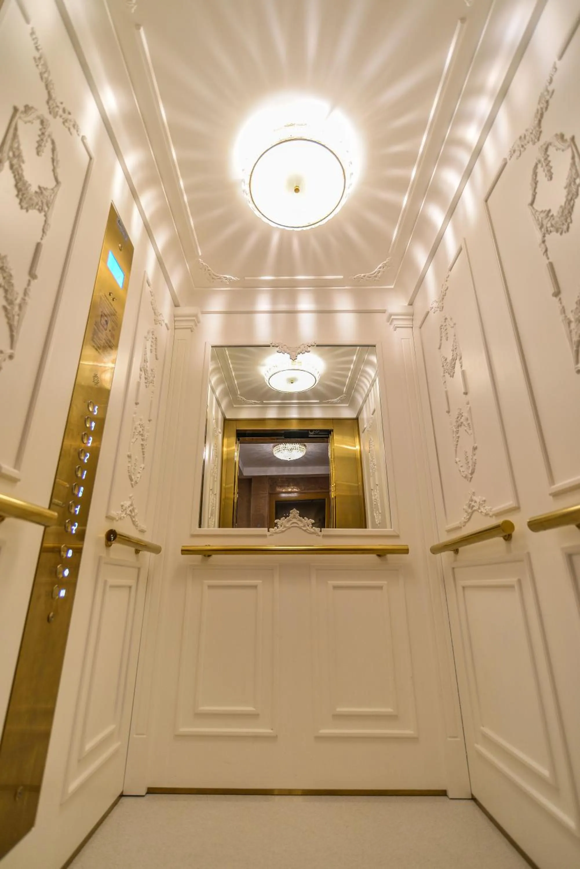 Decorative detail in VILLA FLORENCE Boutique Apart Hotel