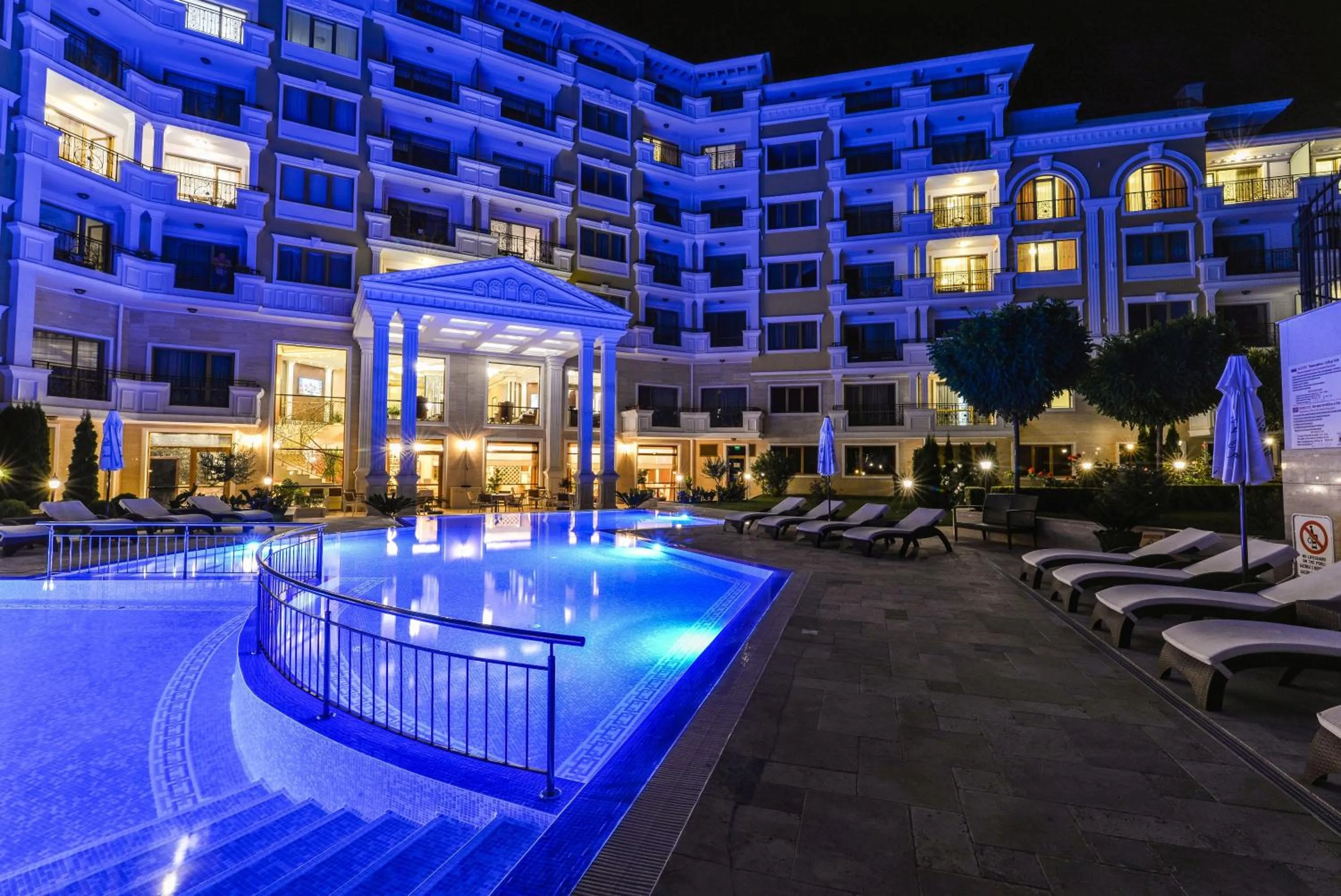 Property building in VILLA FLORENCE Boutique Apart Hotel