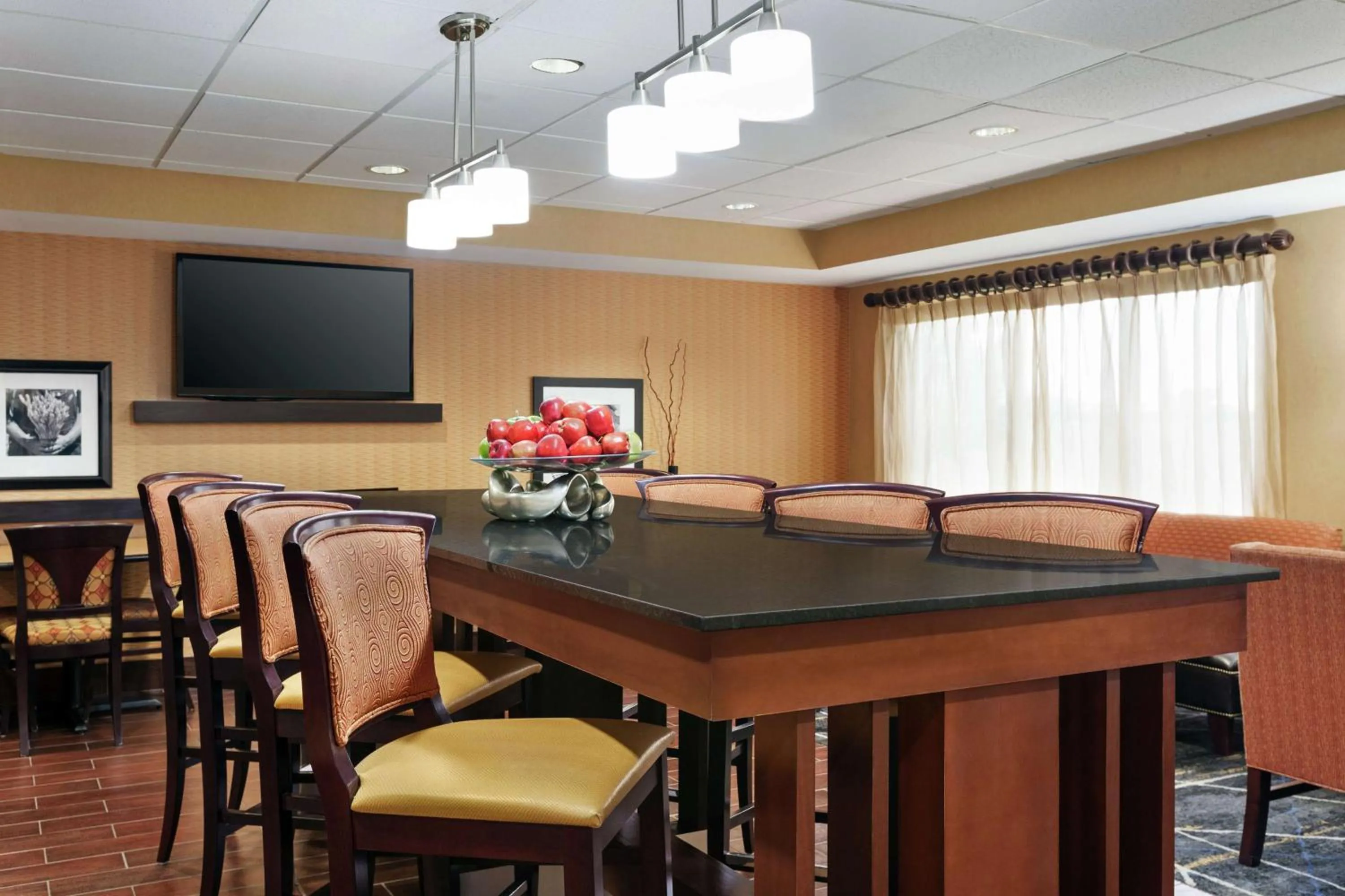 Lobby or reception in Hampton by Hilton Oklahoma City I-40 East- Tinker AFB