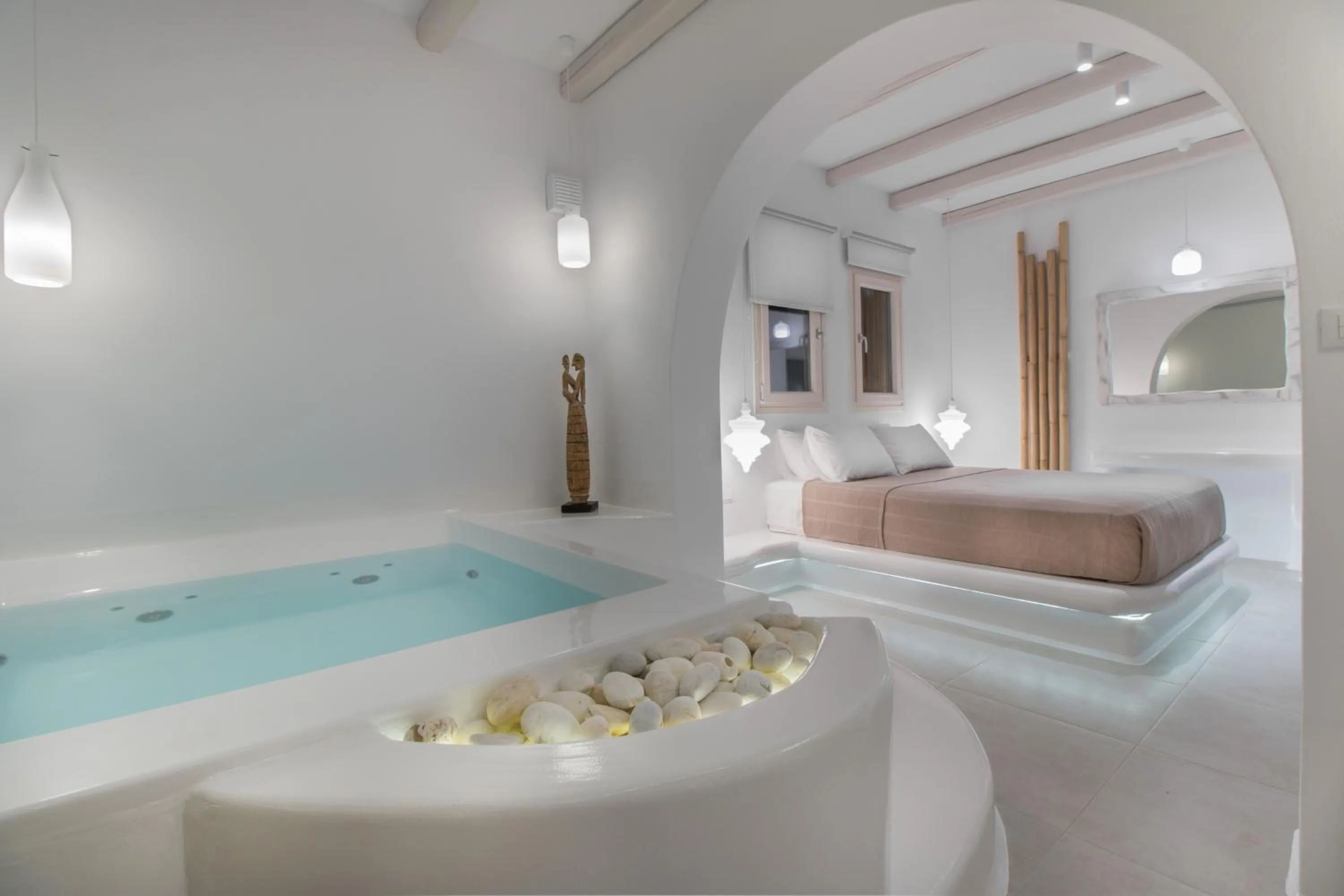 Iphimedeia Luxury Hotel & Suites