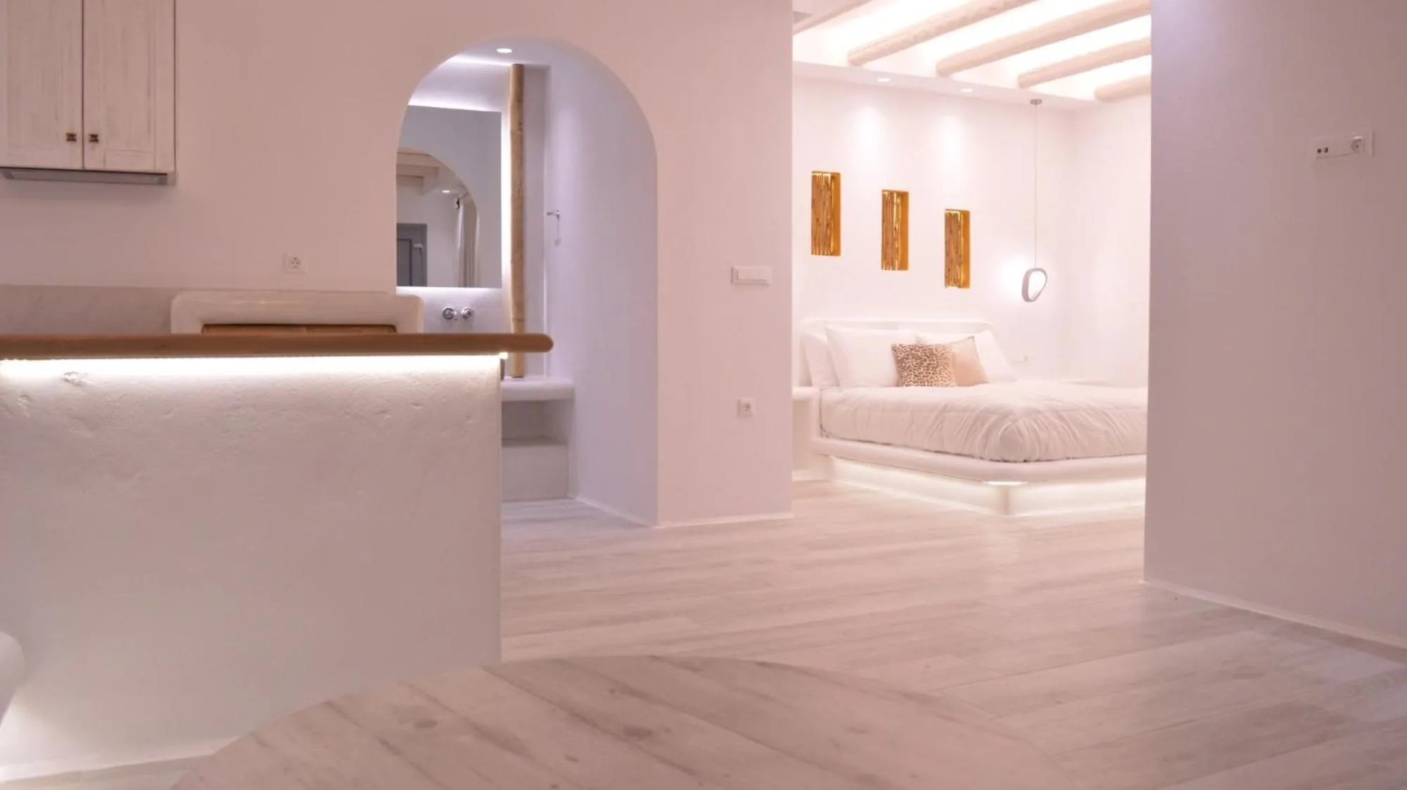 Bed in Iphimedeia Luxury Hotel & Suites