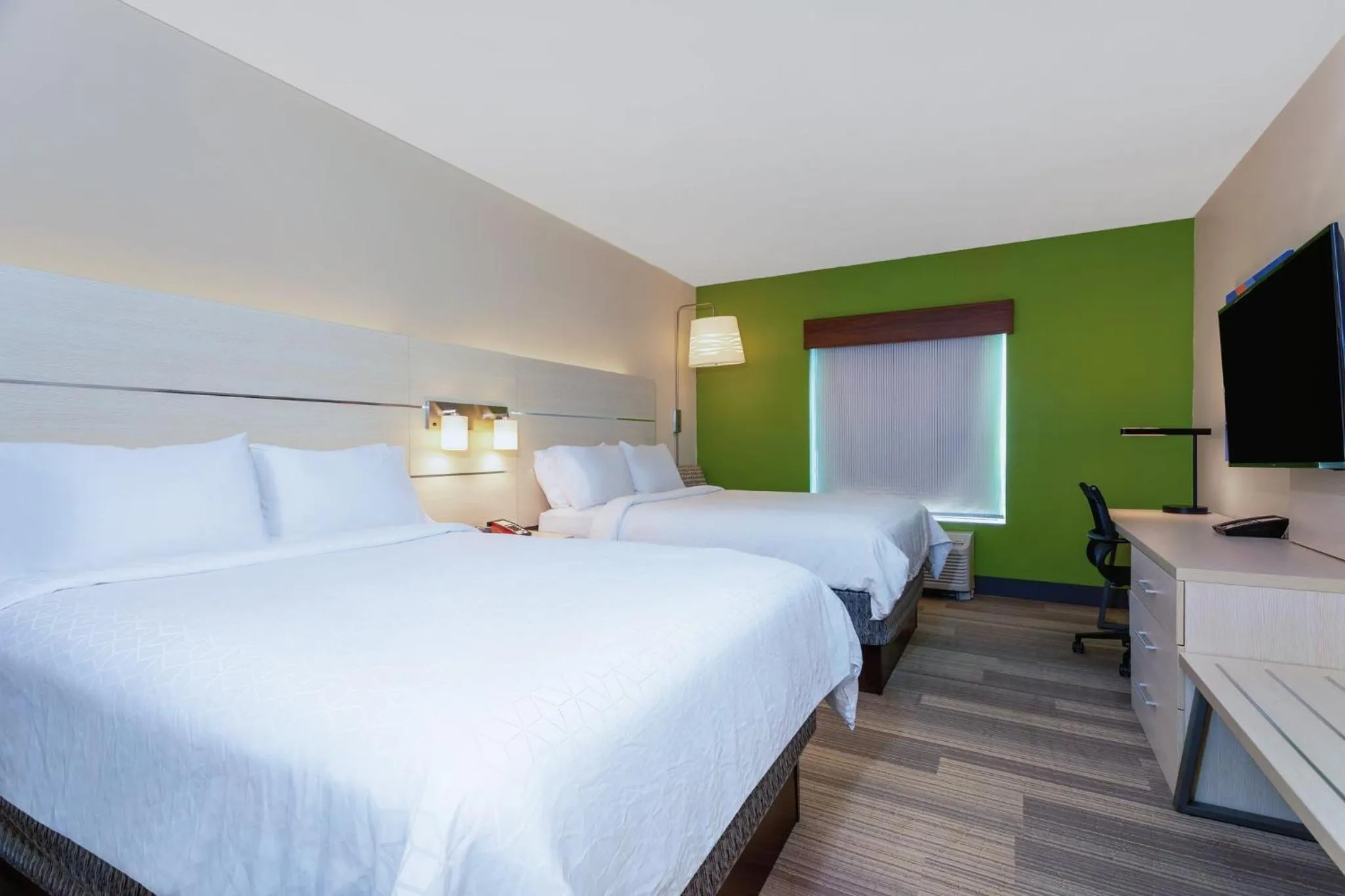 Photo of the whole room, Bed in Holiday Inn Express-International Drive by IHG