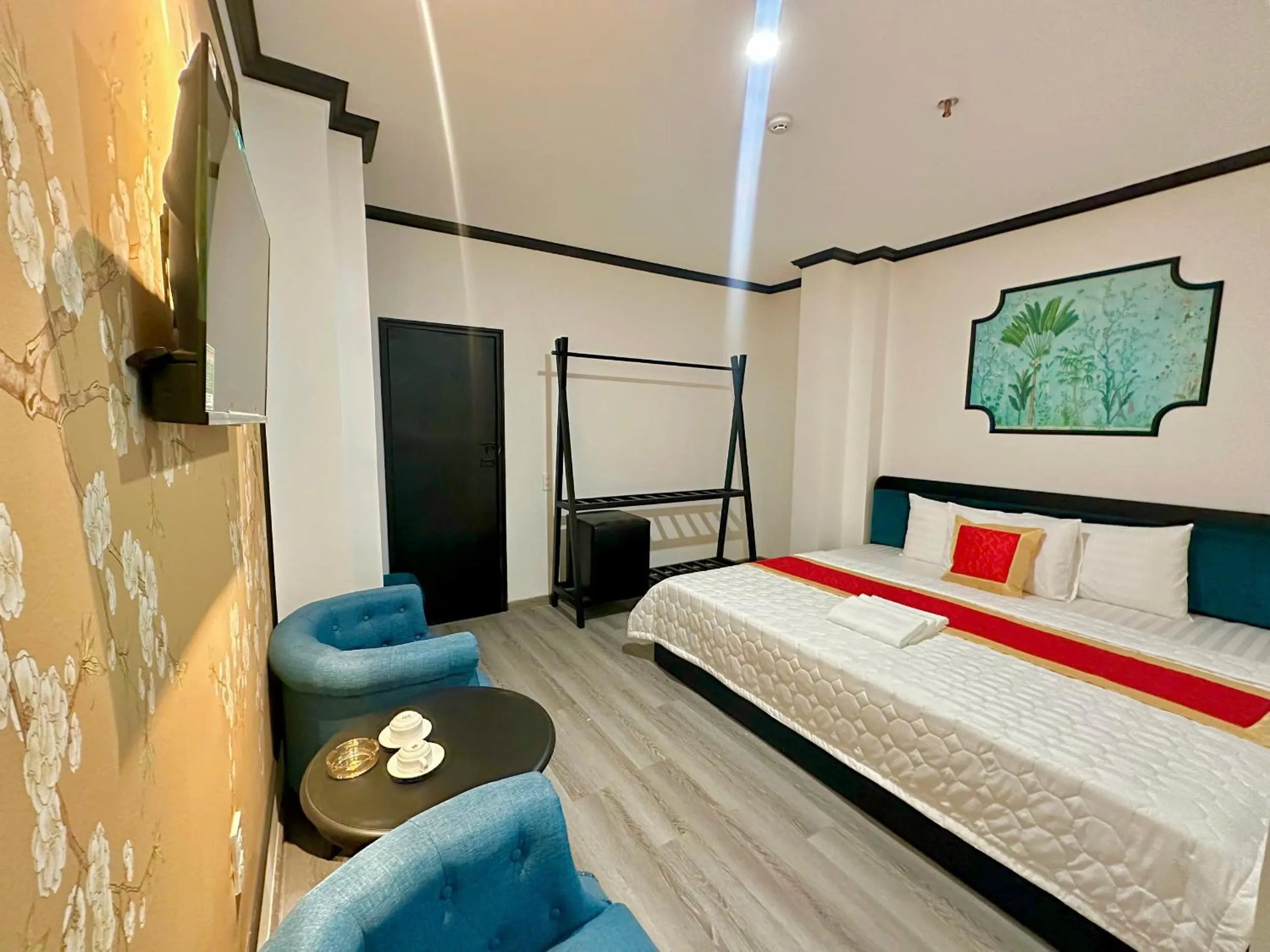 Bed in Phu Gia Hotel 193 Nguyen Thai Hoc