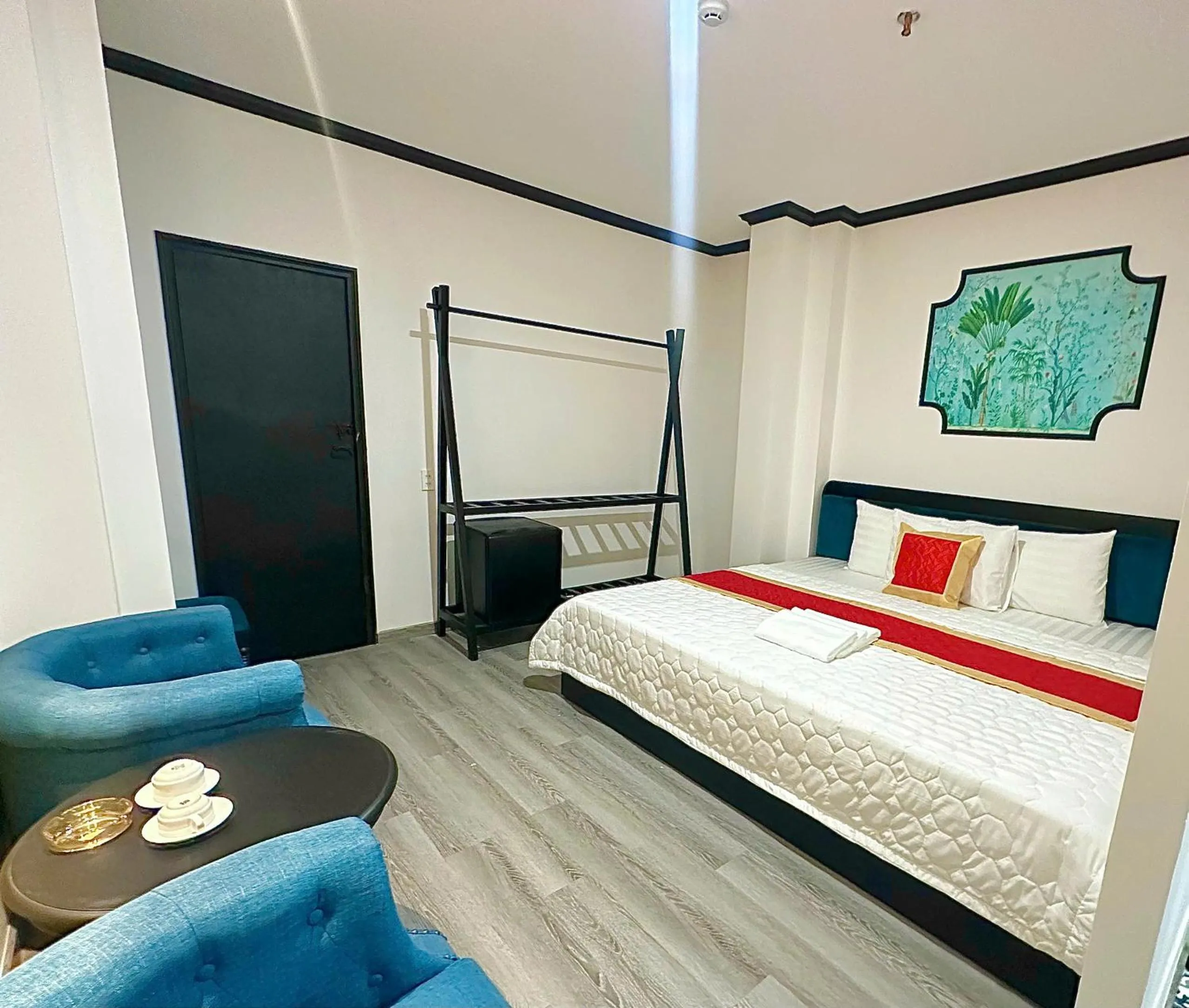 Bed in Phu Gia Hotel 193 Nguyen Thai Hoc