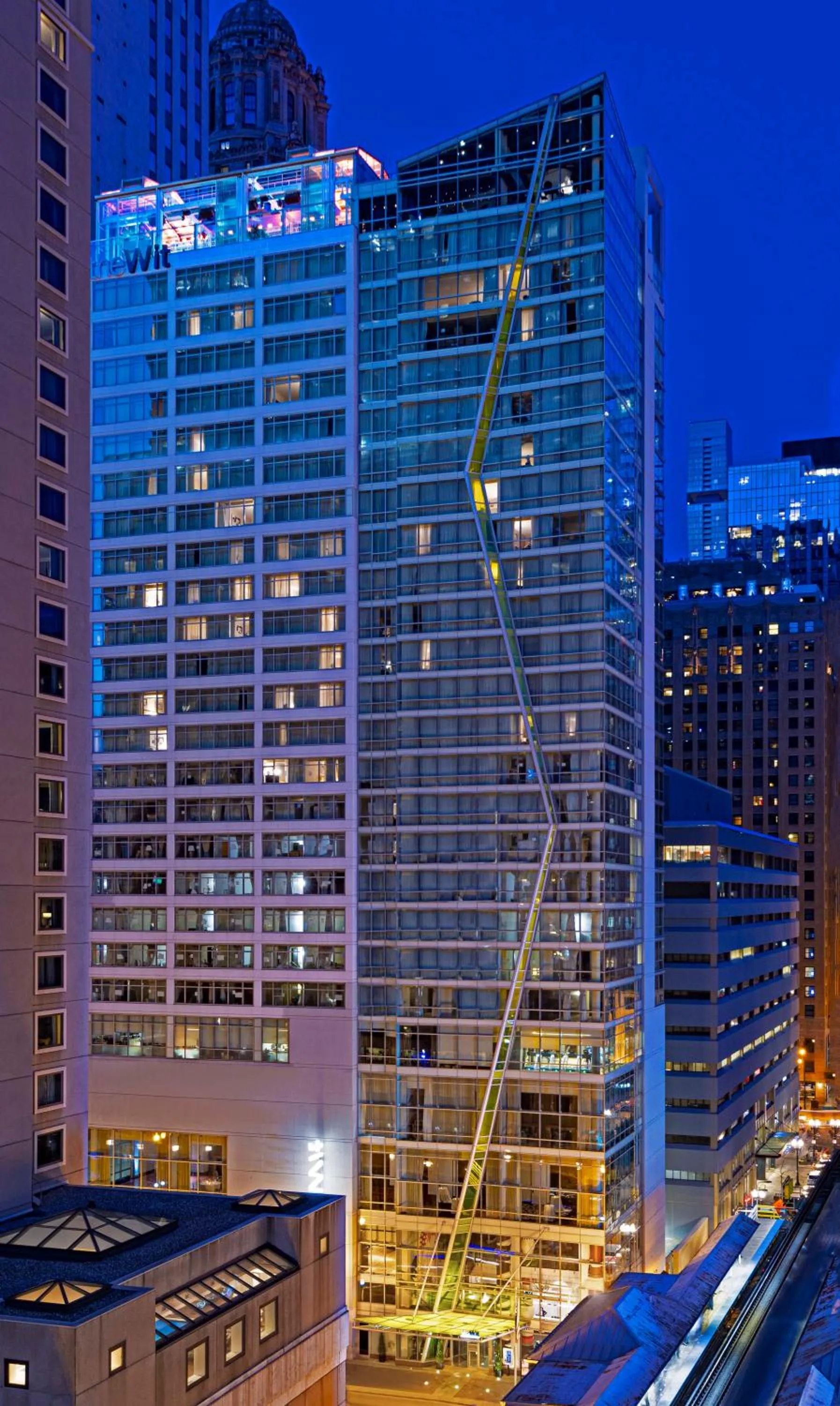 Property building in theWit Chicago, a Hilton Hotel