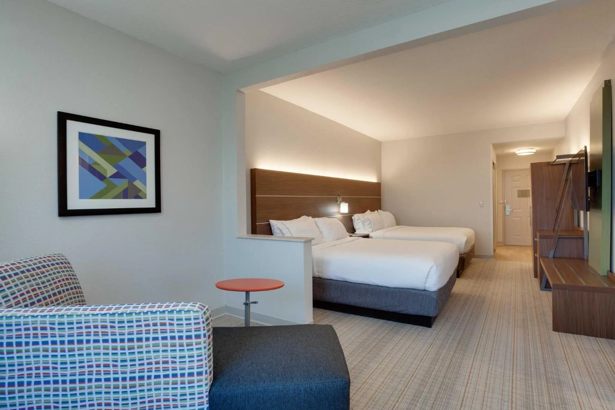 Photo of the whole room, Bed in Holiday Inn Express & Suites Orlando International Airport by IHG