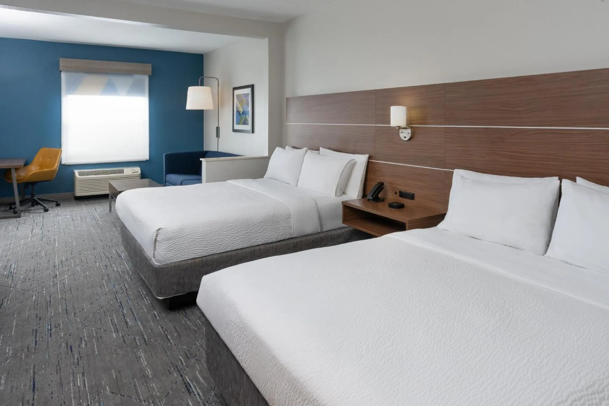 Photo of the whole room, Bed in Holiday Inn Express & Suites Orlando International Airport by IHG