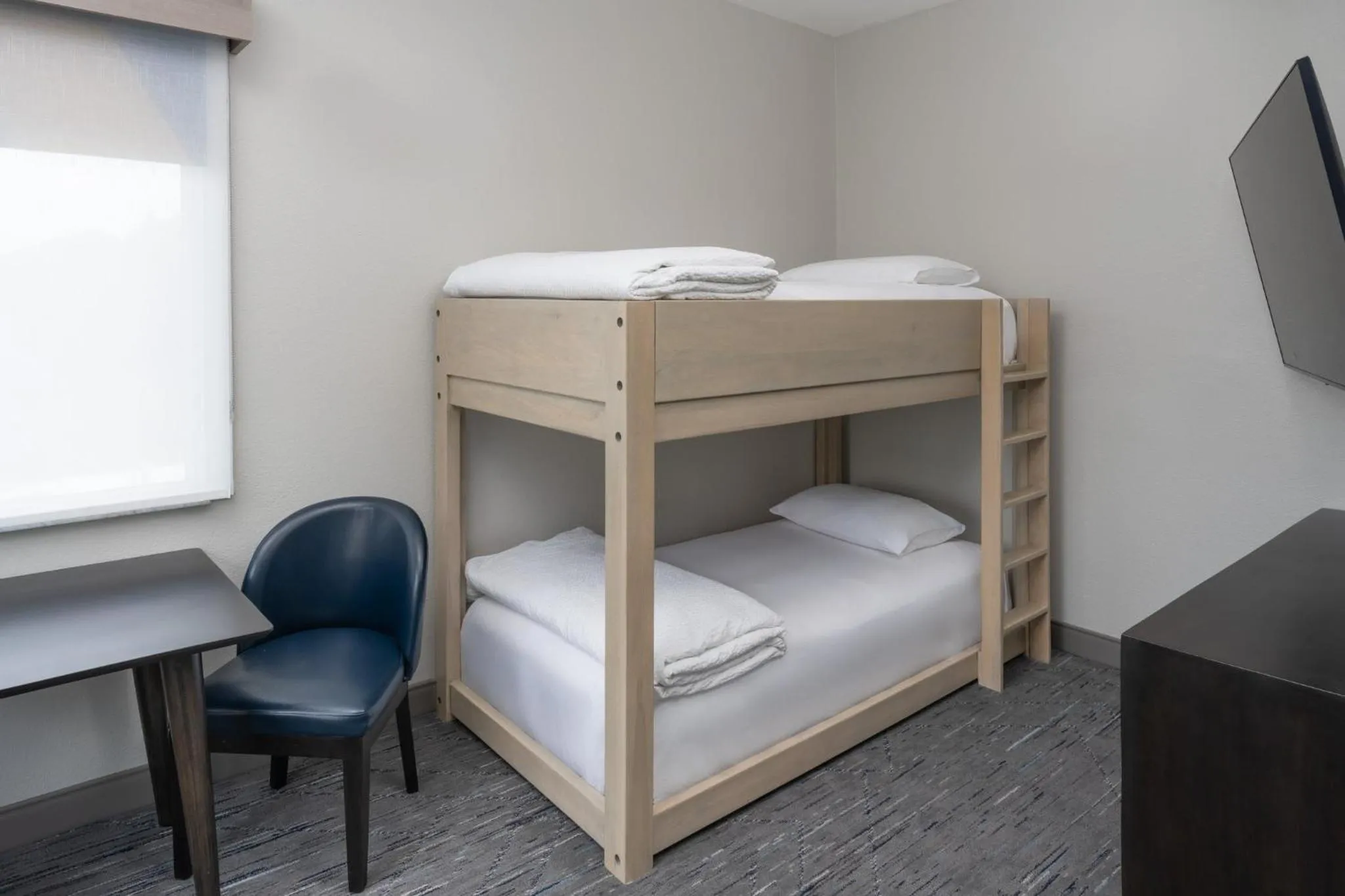 Photo of the whole room, Bed in Holiday Inn Express & Suites Orlando International Airport by IHG