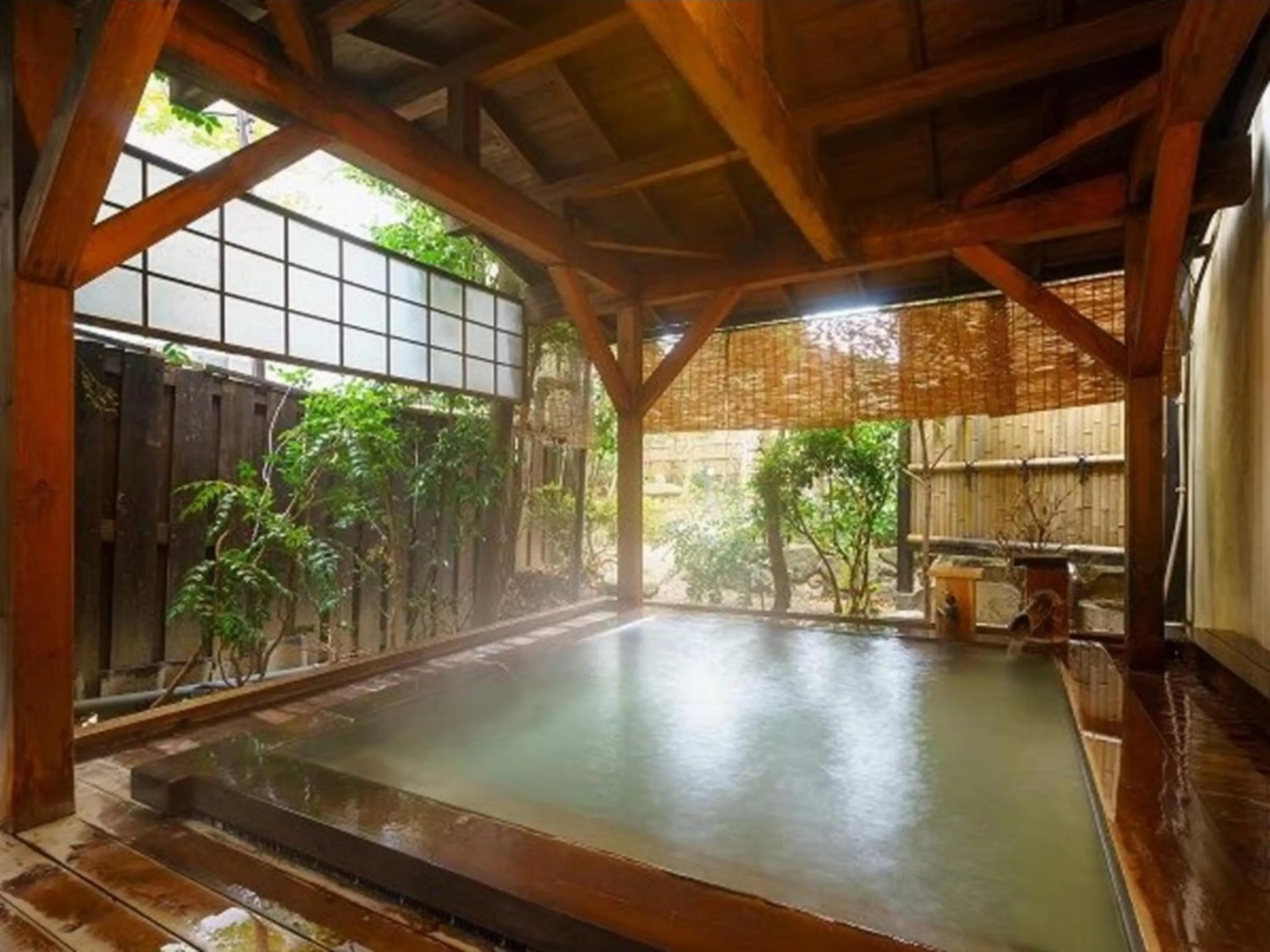 Hot Spring Bath in Hanakanzashi