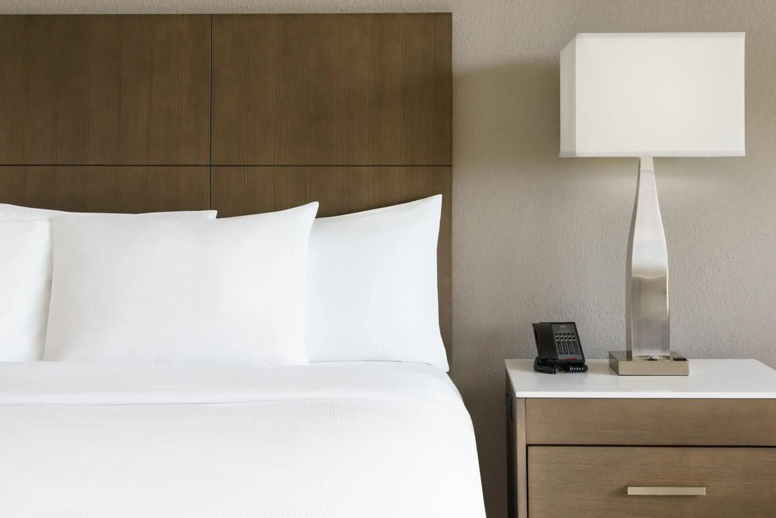 King Room with Balcony - Non-Smoking in DoubleTree by Hilton Orlando Airport Hotel King Room with Balcony - Non-Smoking in DoubleTree by Hilton Orlando Airport Hotel