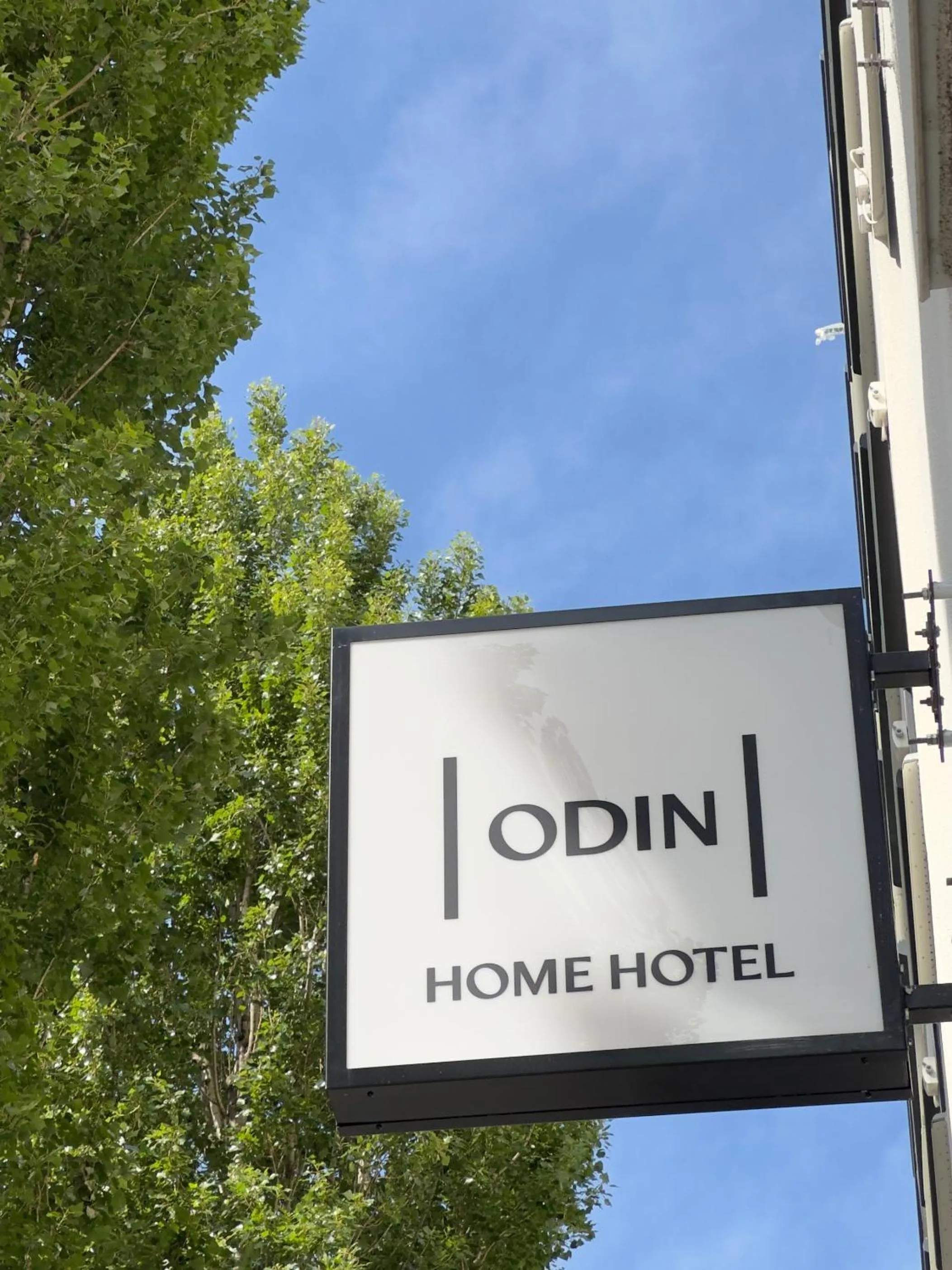 Facade/entrance in Home Hotel Odin