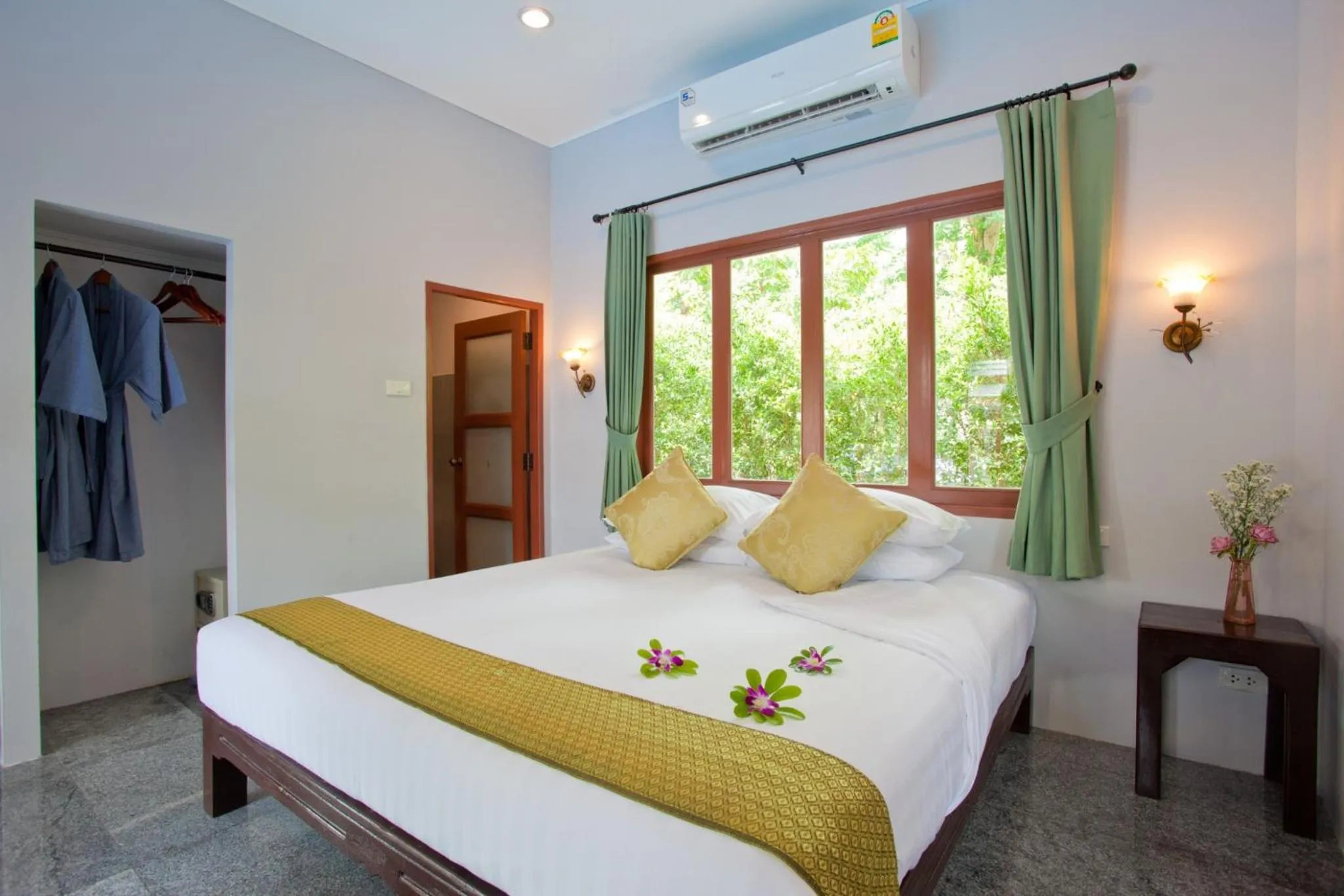 Bed in Ardea Resort Pool Villa