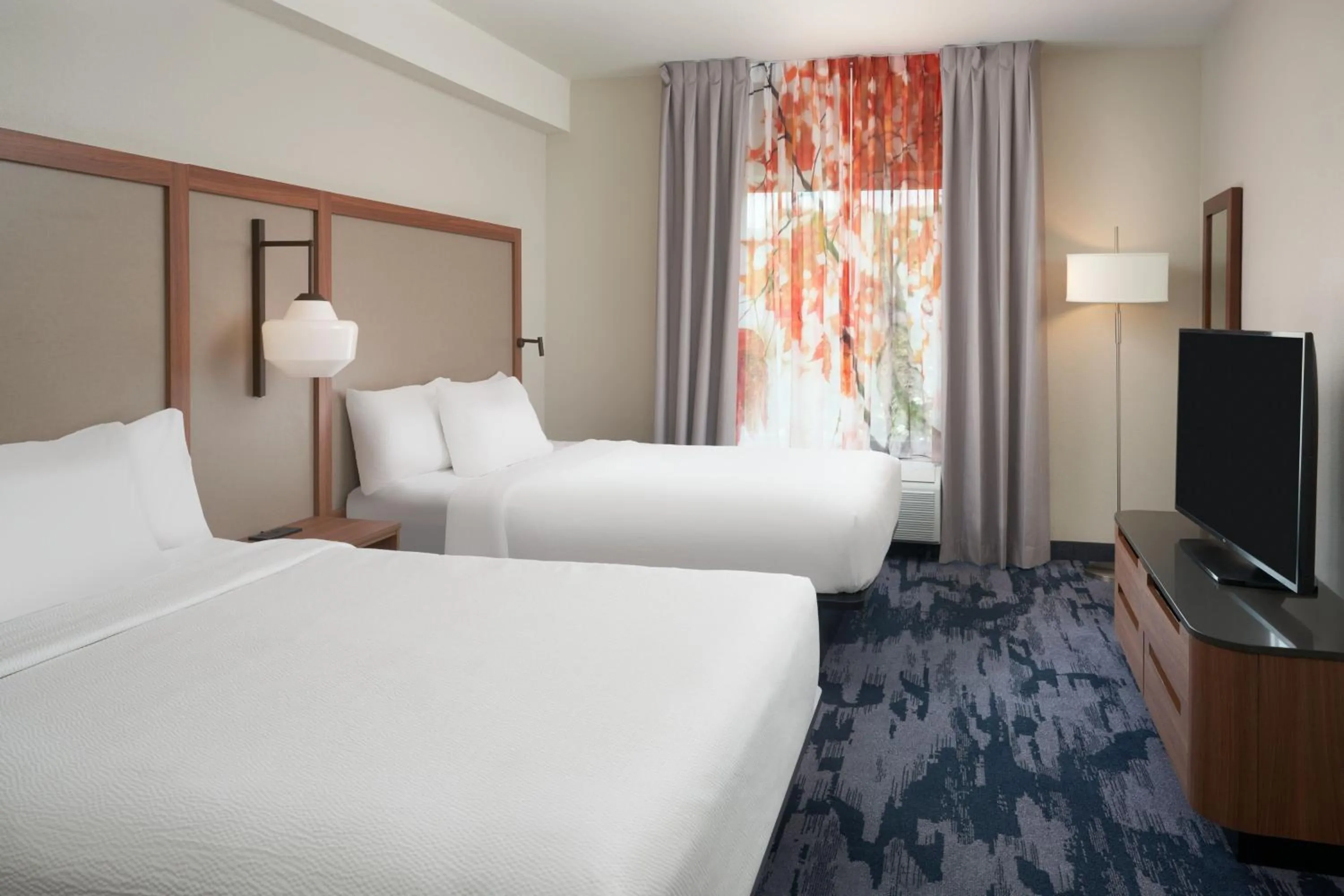 Photo of the whole room, Bed in Fairfield Inn & Suites by Marriott Orlando International Drive/Convention Center