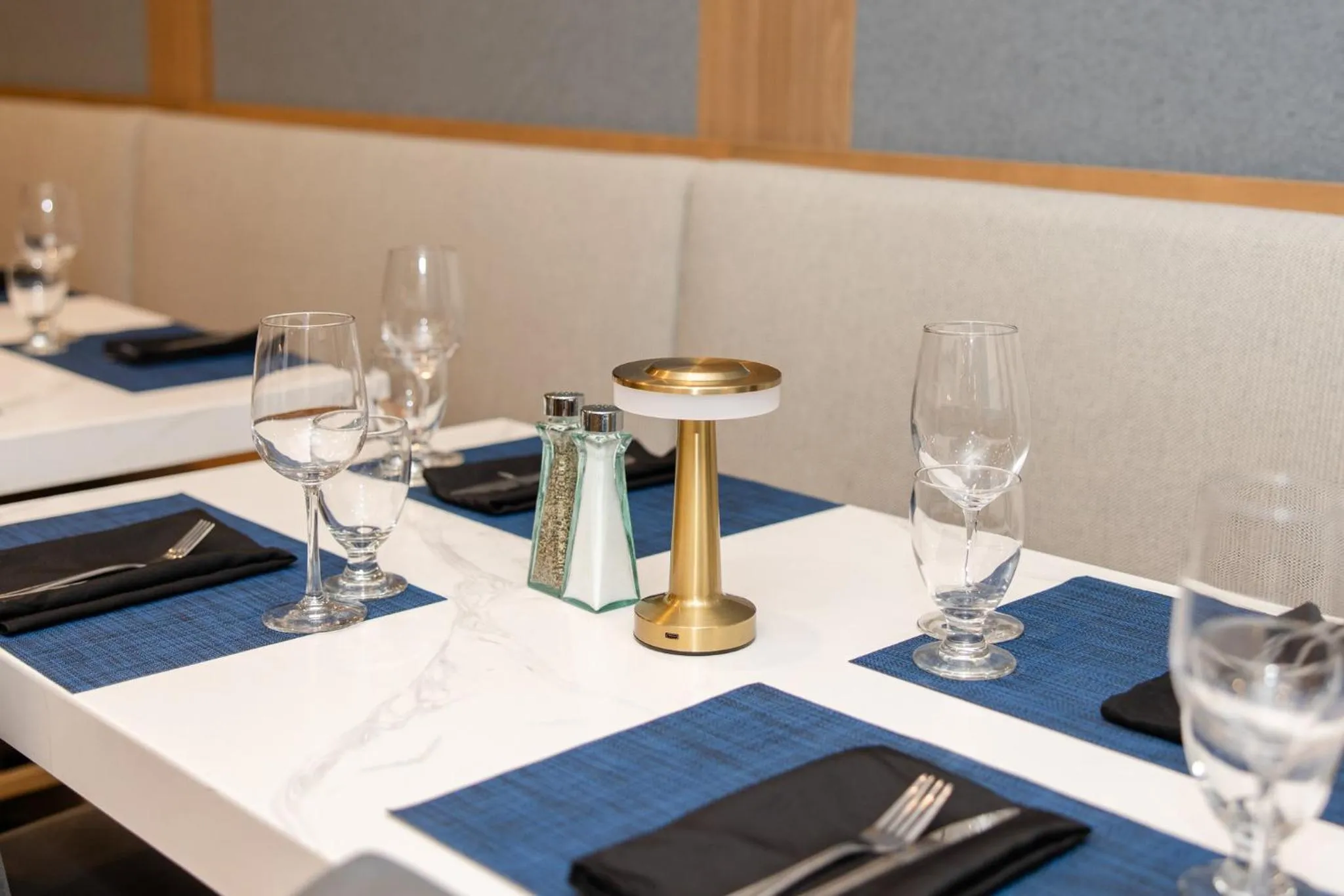 Restaurant/places to eat in Crowne Plaza Orlando-Downtown by IHG