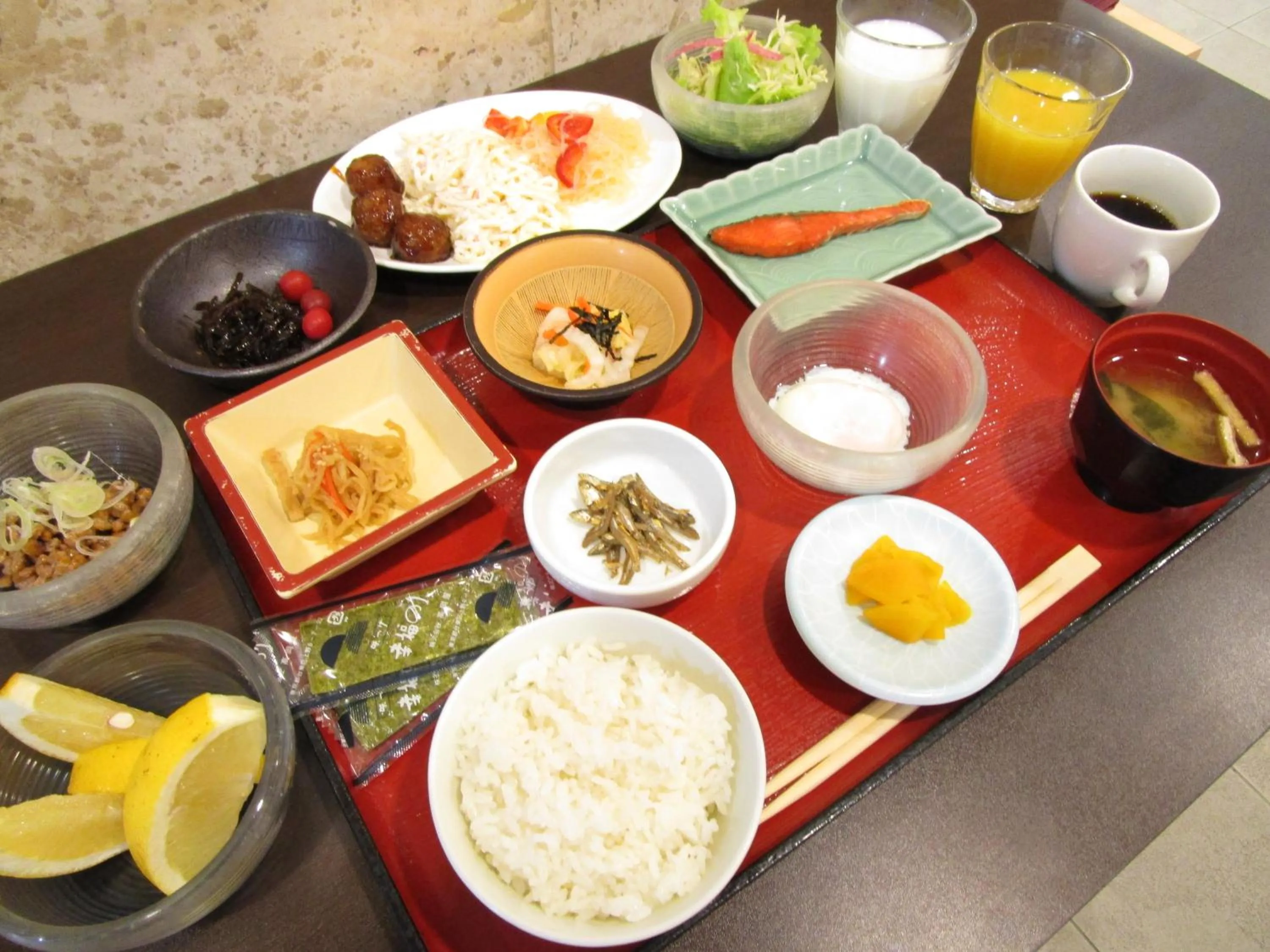 Restaurant/places to eat in Green Hotel Omagari