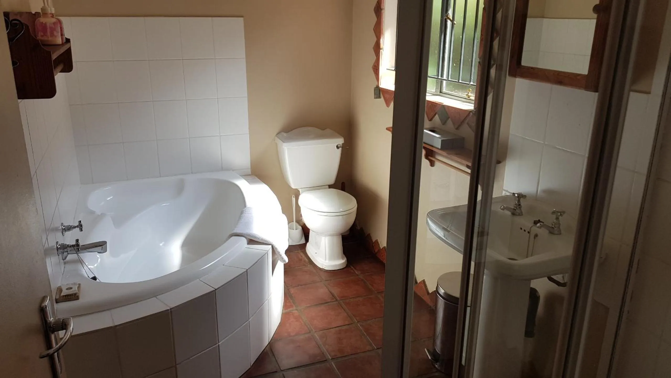 Bathroom in Dias Guest House