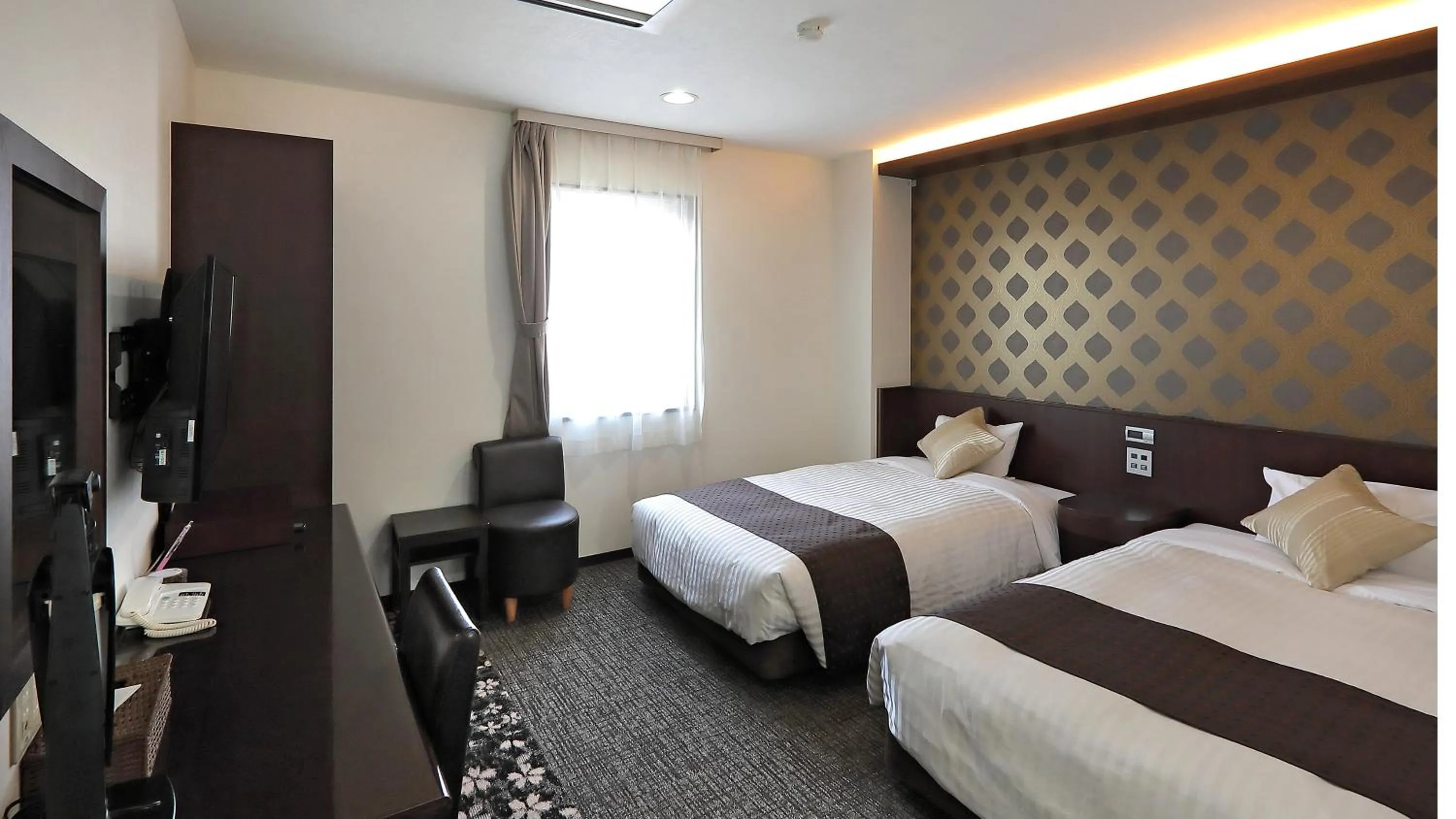 Bed in Hotel Annex Inn