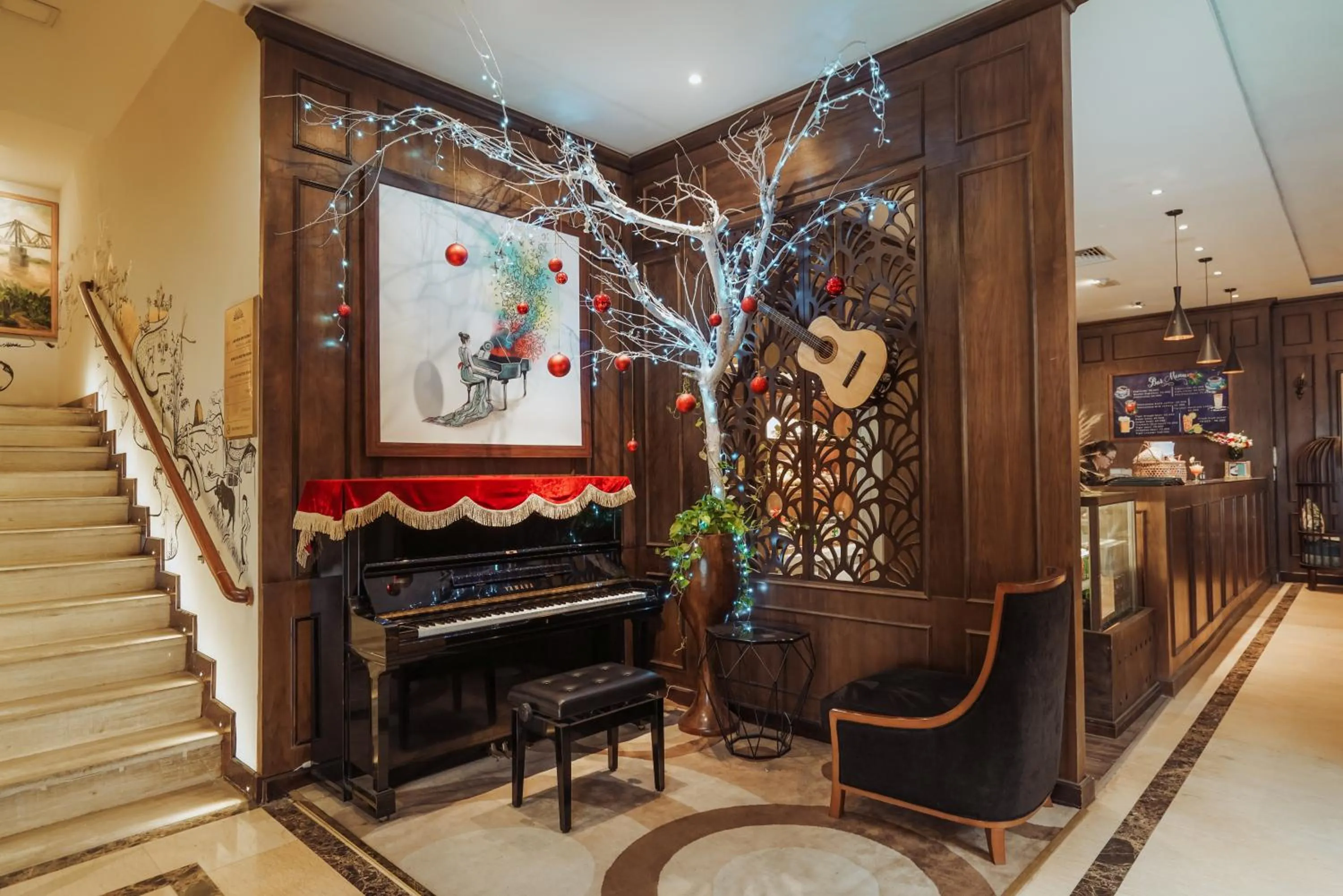 Lobby or reception in Thang Long Opera Hotel