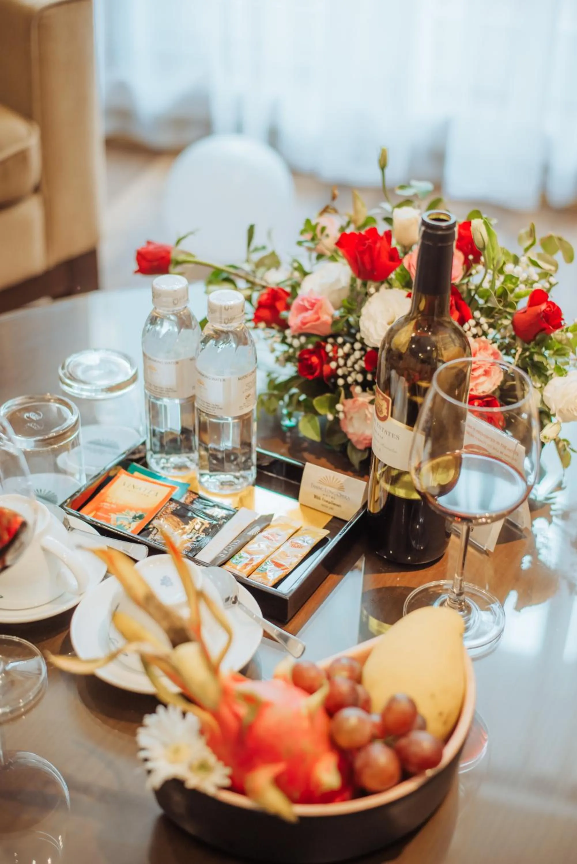 Living room in Thang Long Opera Hotel