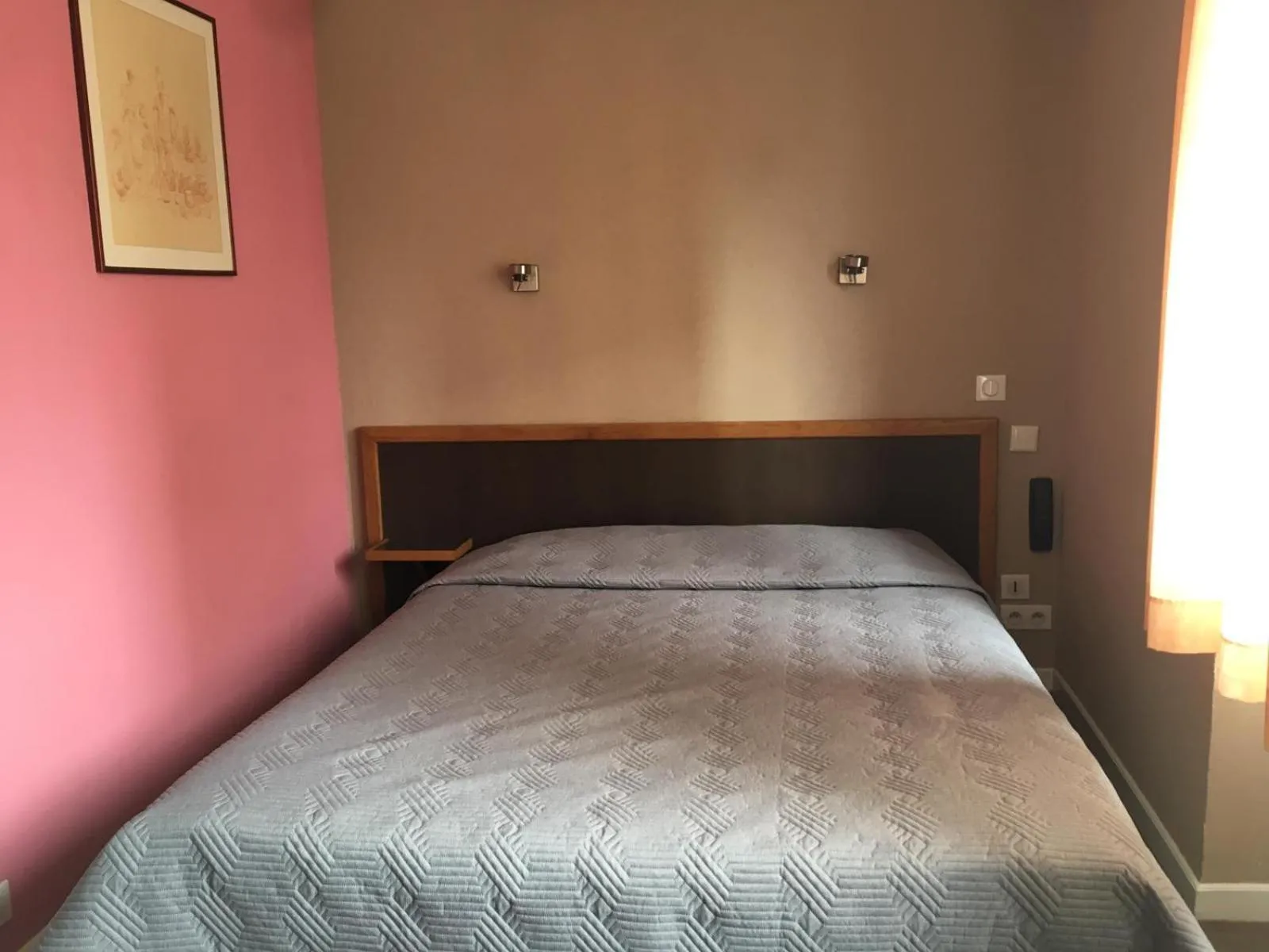 Bedroom, Bed in Hotel Val De Saone Lyon Caluire Rillieux