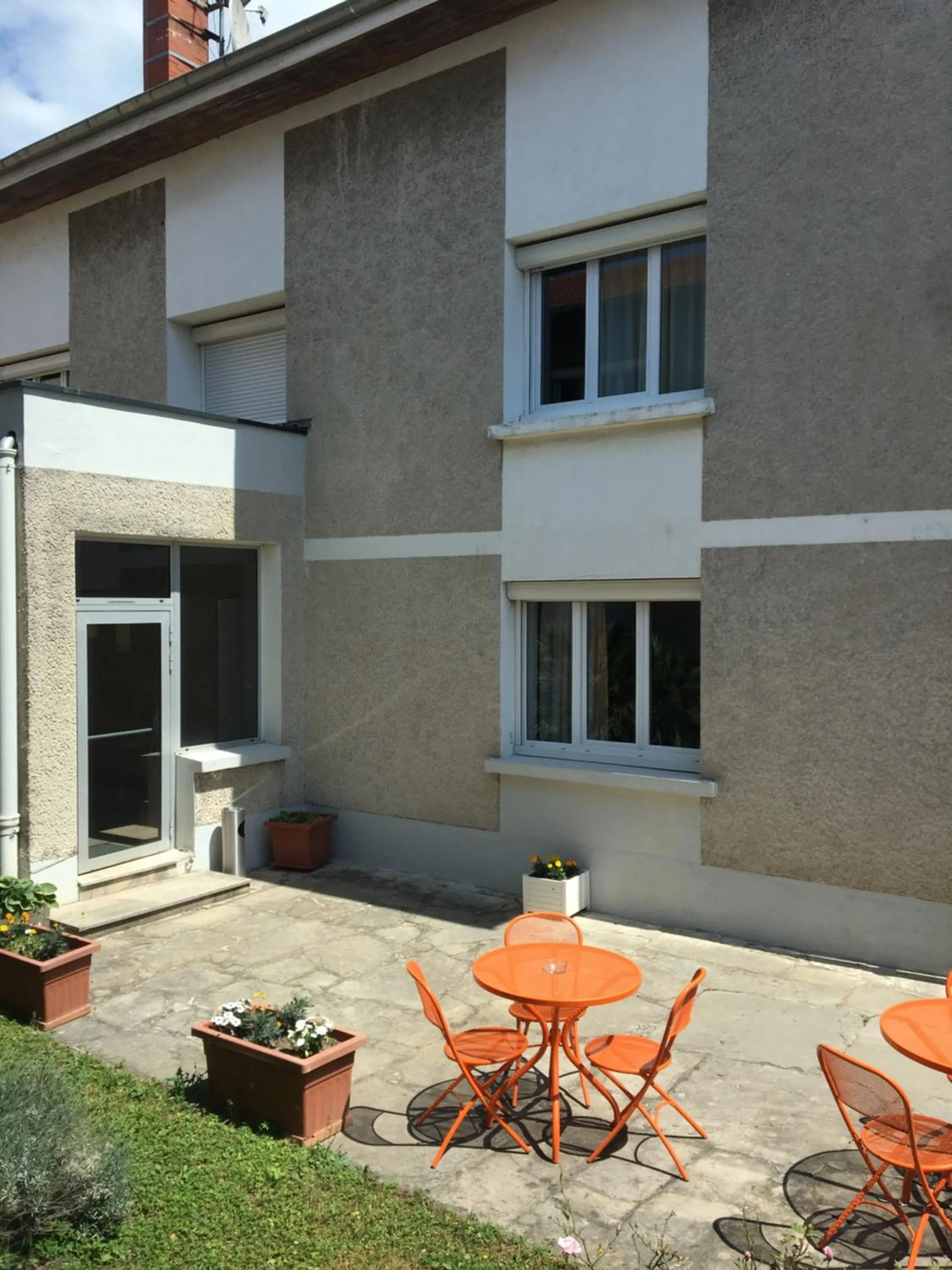 Balcony/Terrace in Hotel Val De Saone Lyon Caluire Rillieux