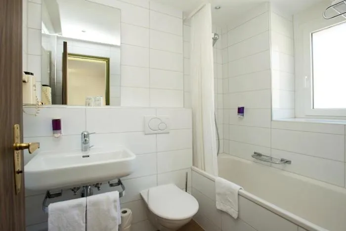 Bathroom in Gornergrat Dorf Hotel