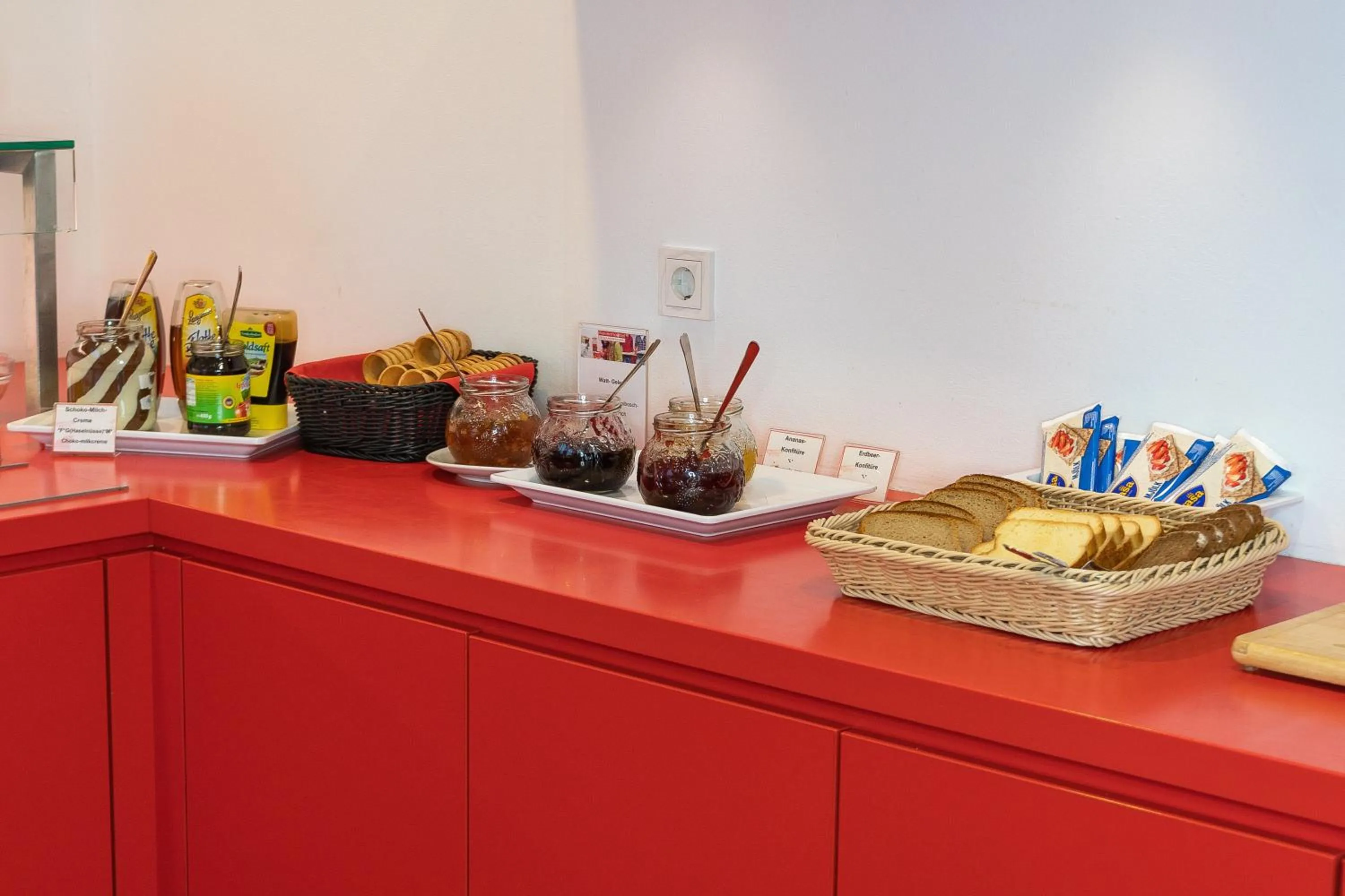 Coffee/tea facilities in havenhostel Bremerhaven