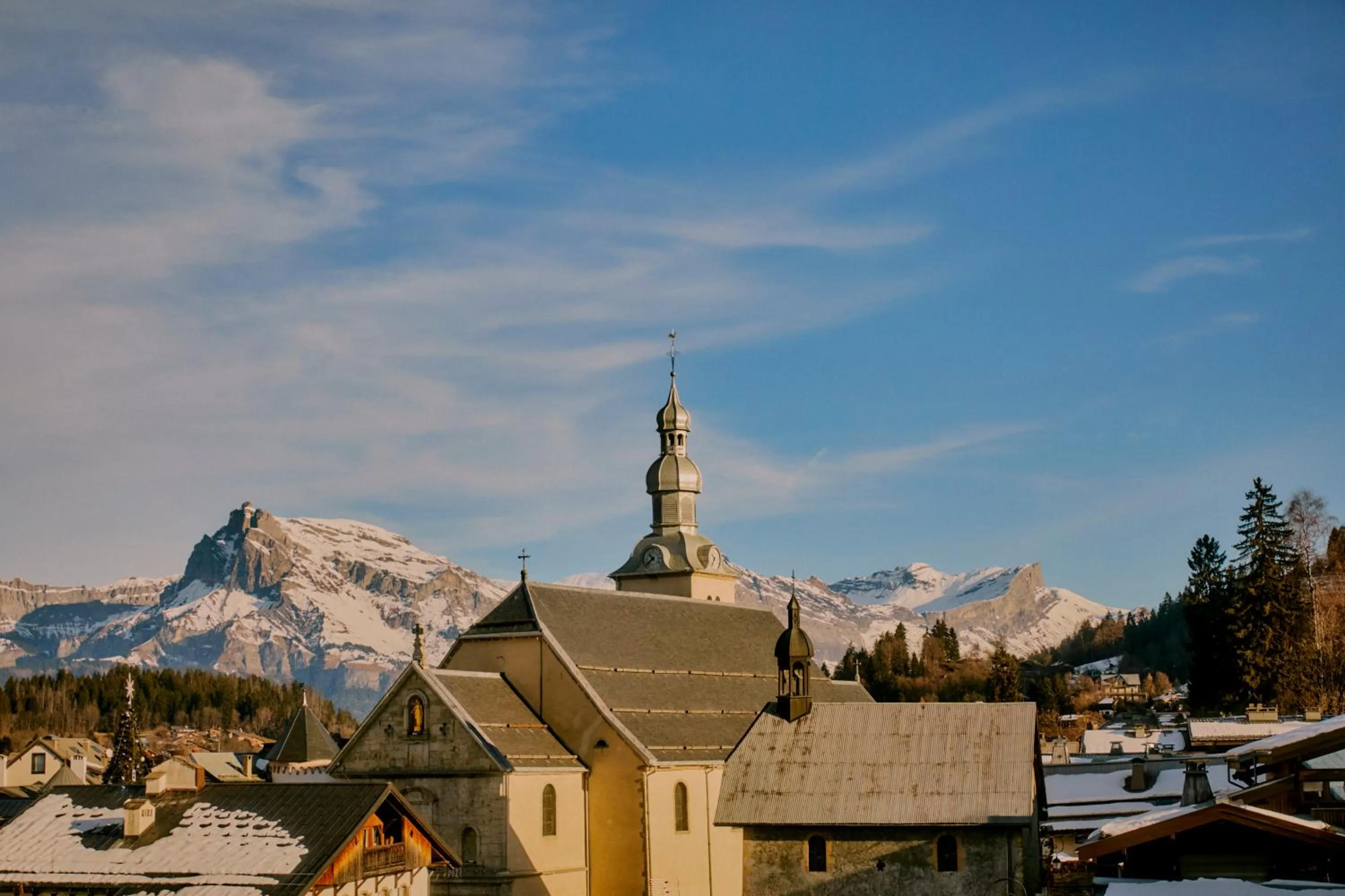 Natural landscape in Hôtel Saint-Georges Relais & Châteaux