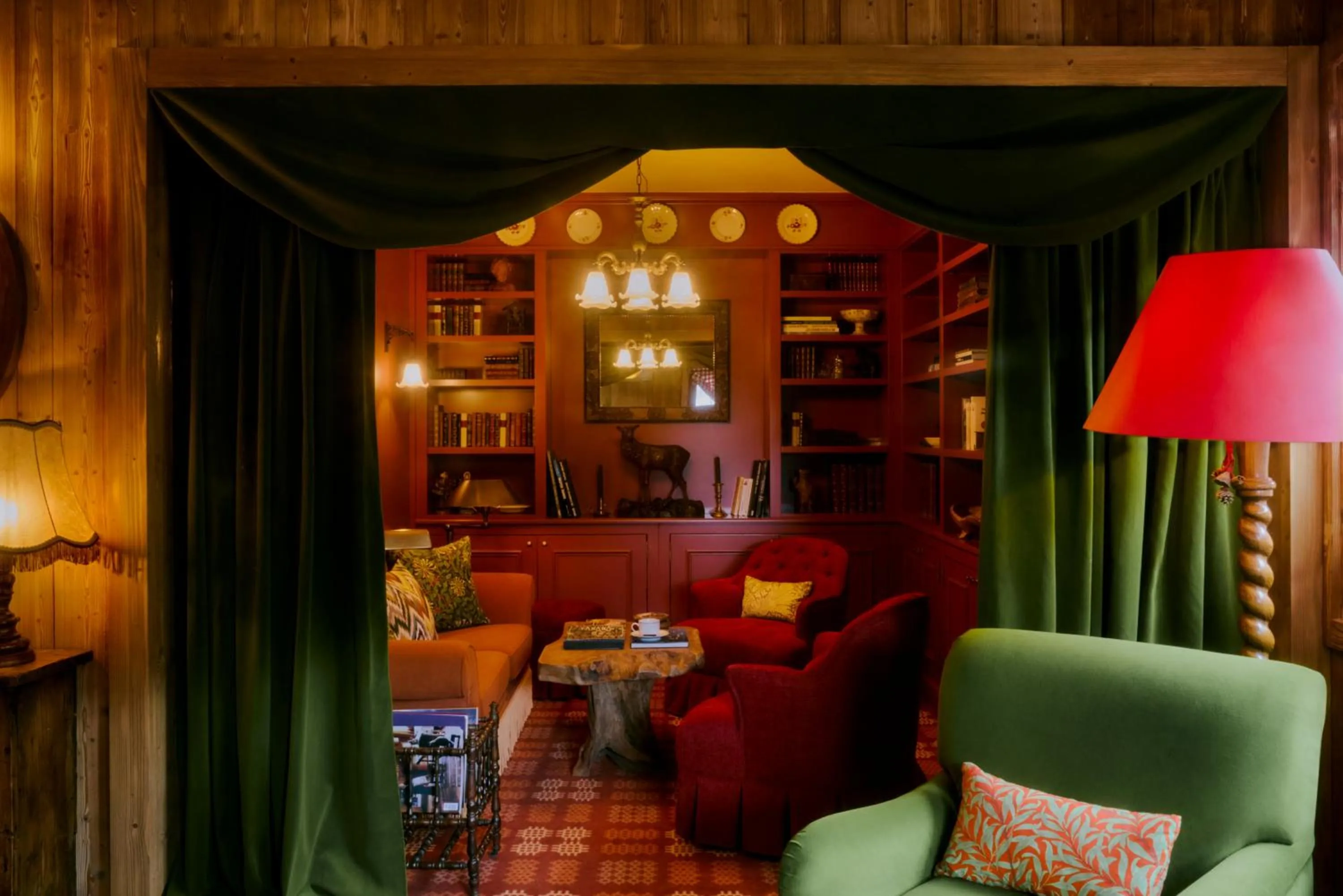 Living room in Hôtel Saint-Georges Relais & Châteaux