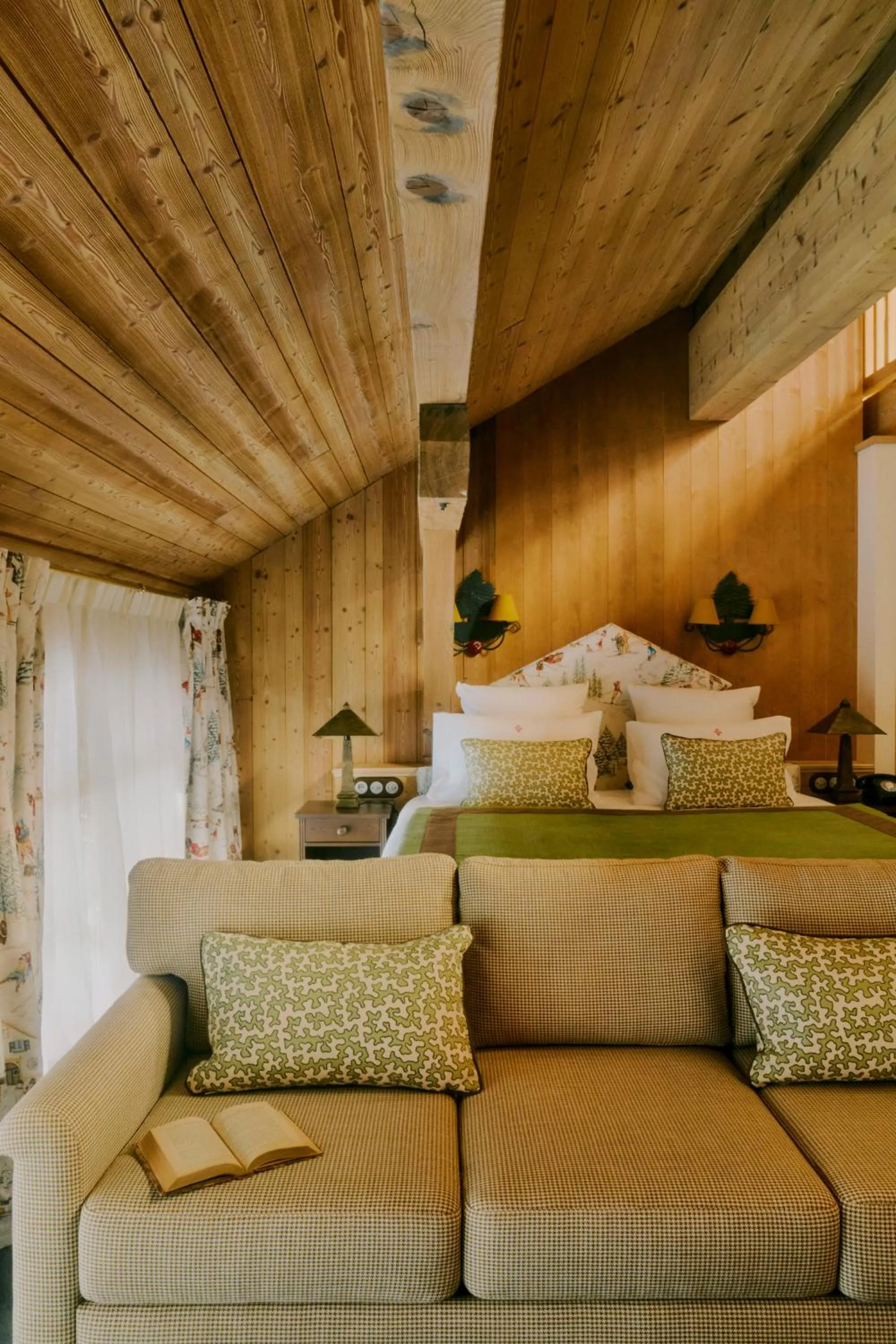 Living room in Hôtel Saint-Georges Relais & Châteaux