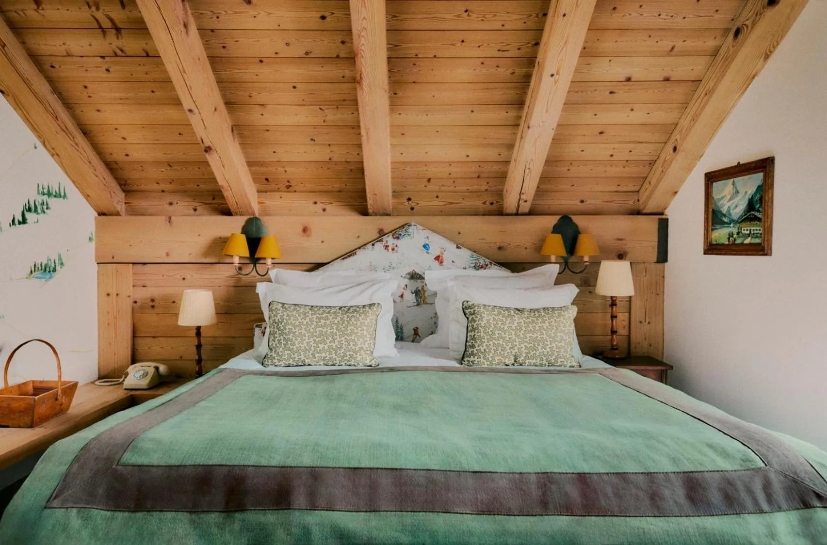 Bedroom, Bed in Hôtel Saint-Georges