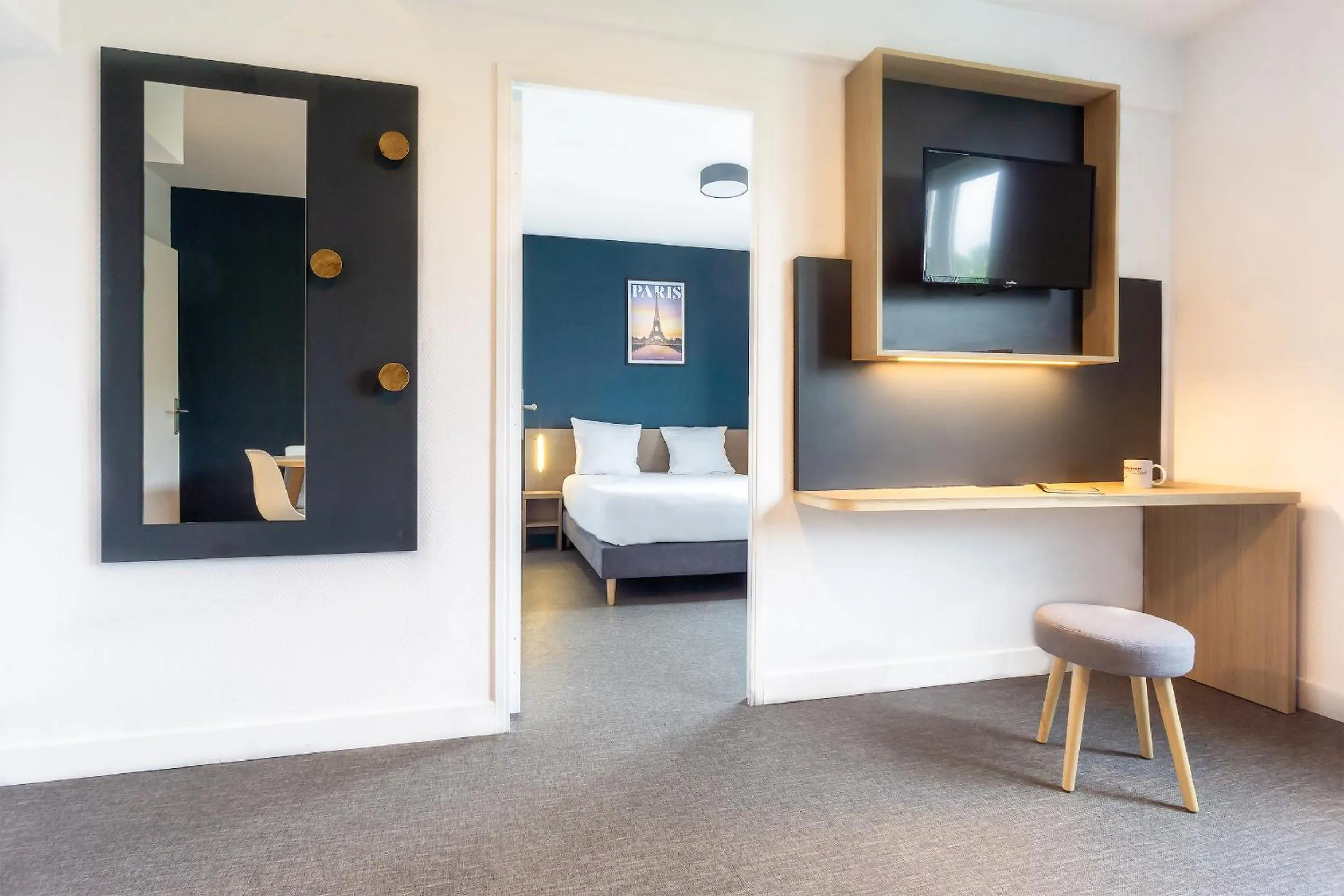 Photo of the whole room, Bed in City Résidence Paris Saint-Maurice