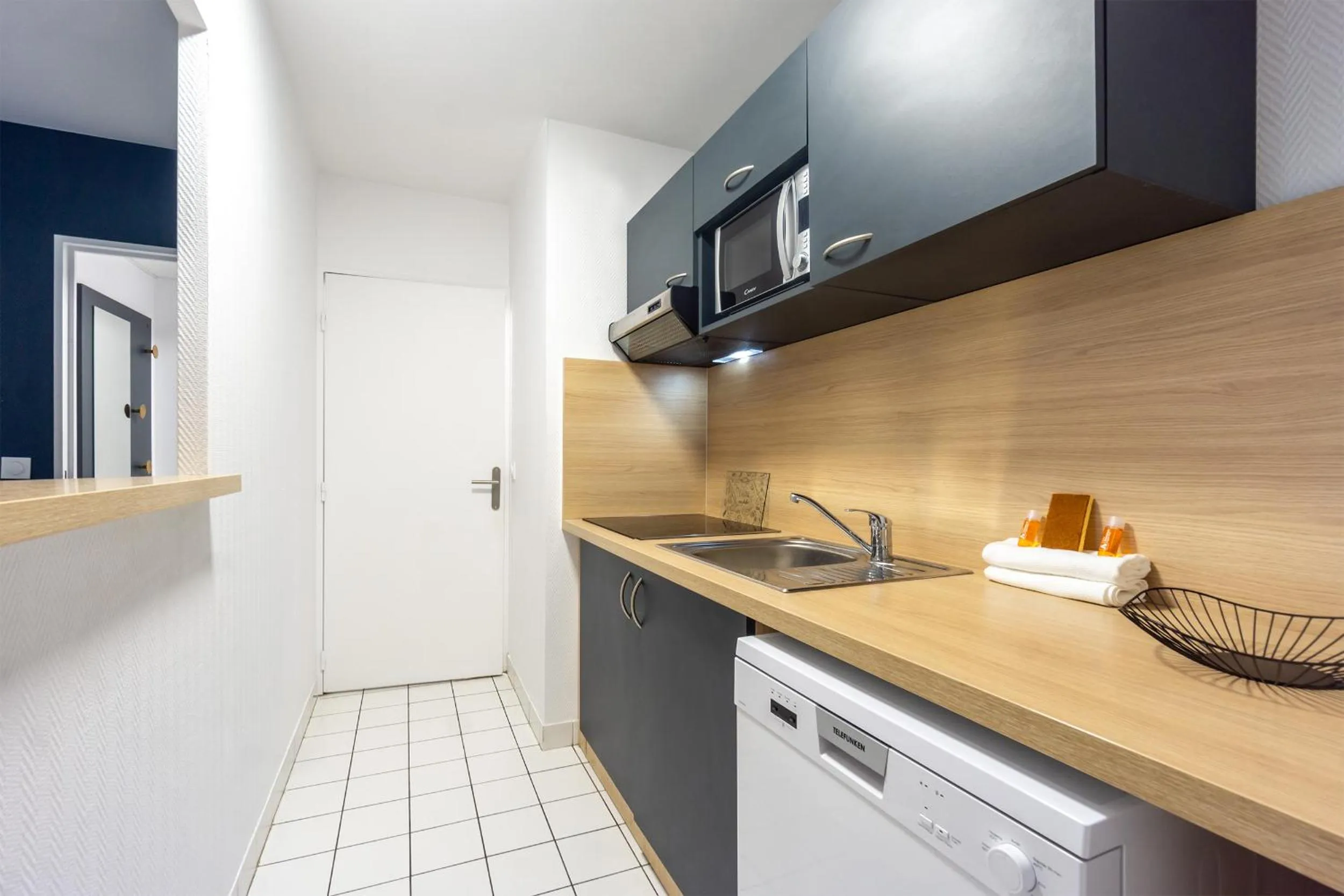 Kitchen or kitchenette in City Résidence Paris Saint-Maurice