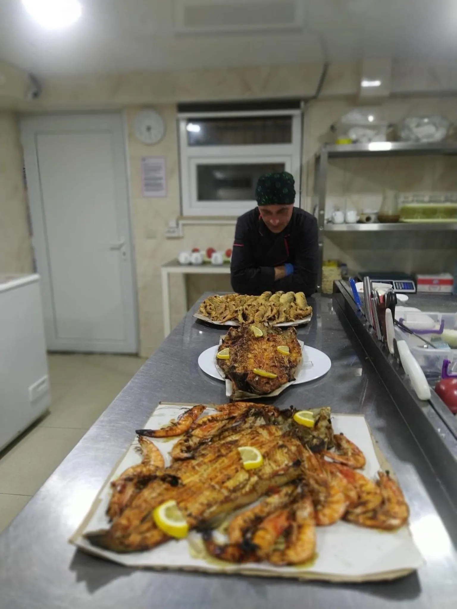 Restaurant/places to eat in GNS Hotel