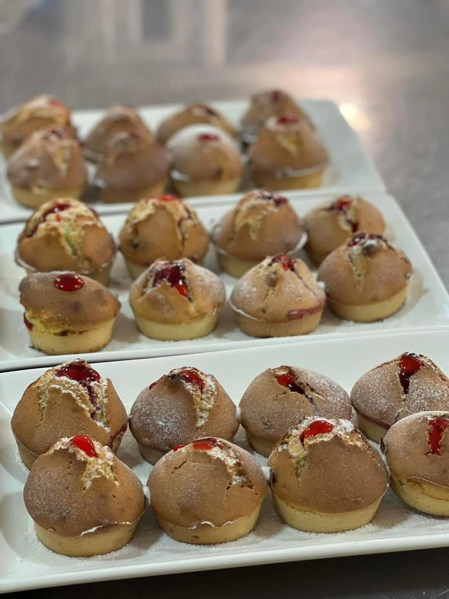 Restaurant/places to eat in GNS Hotel