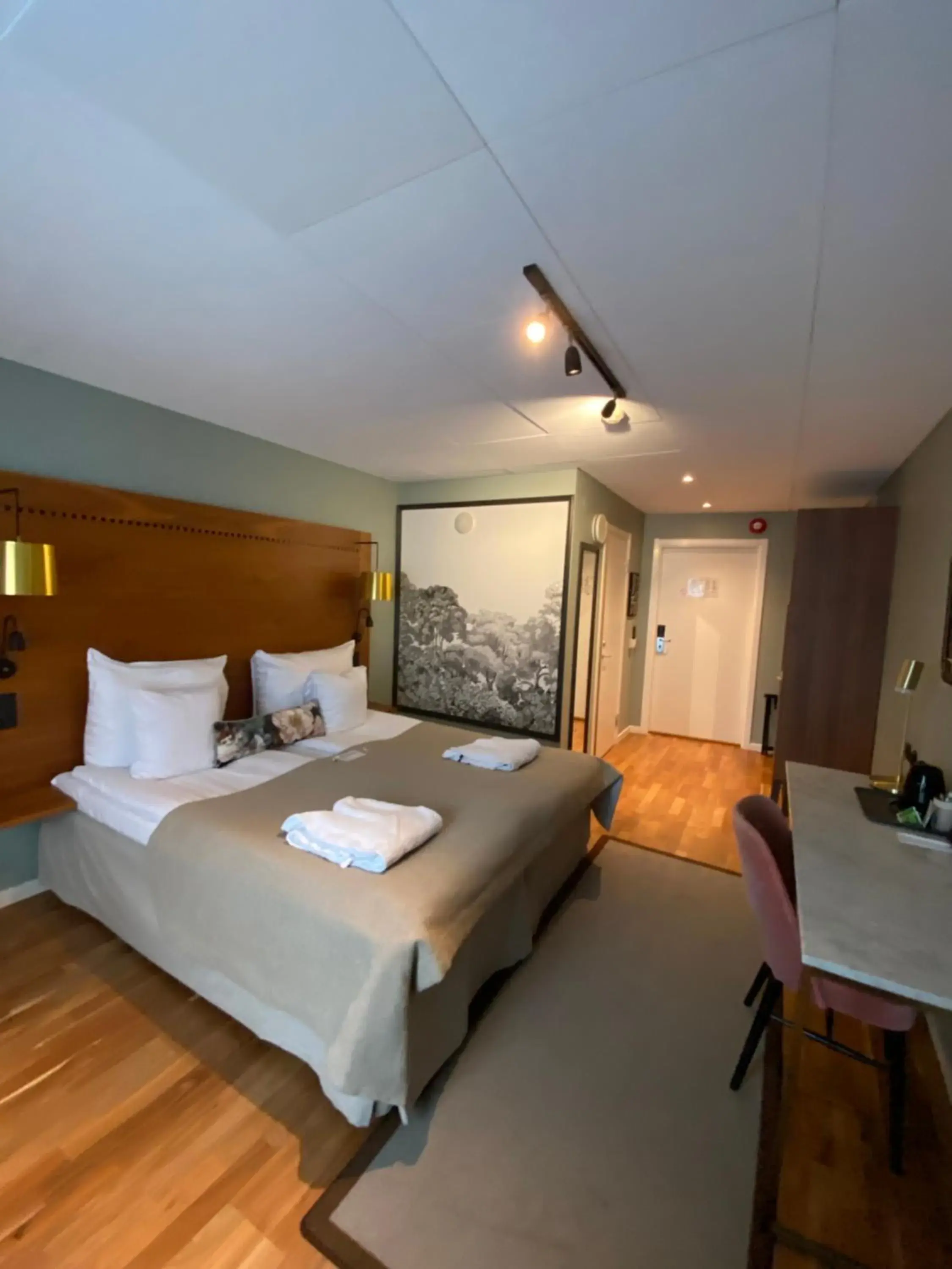 Superior Double Room in Home Hotel Temperance Superior Double Room in Home Hotel Temperance