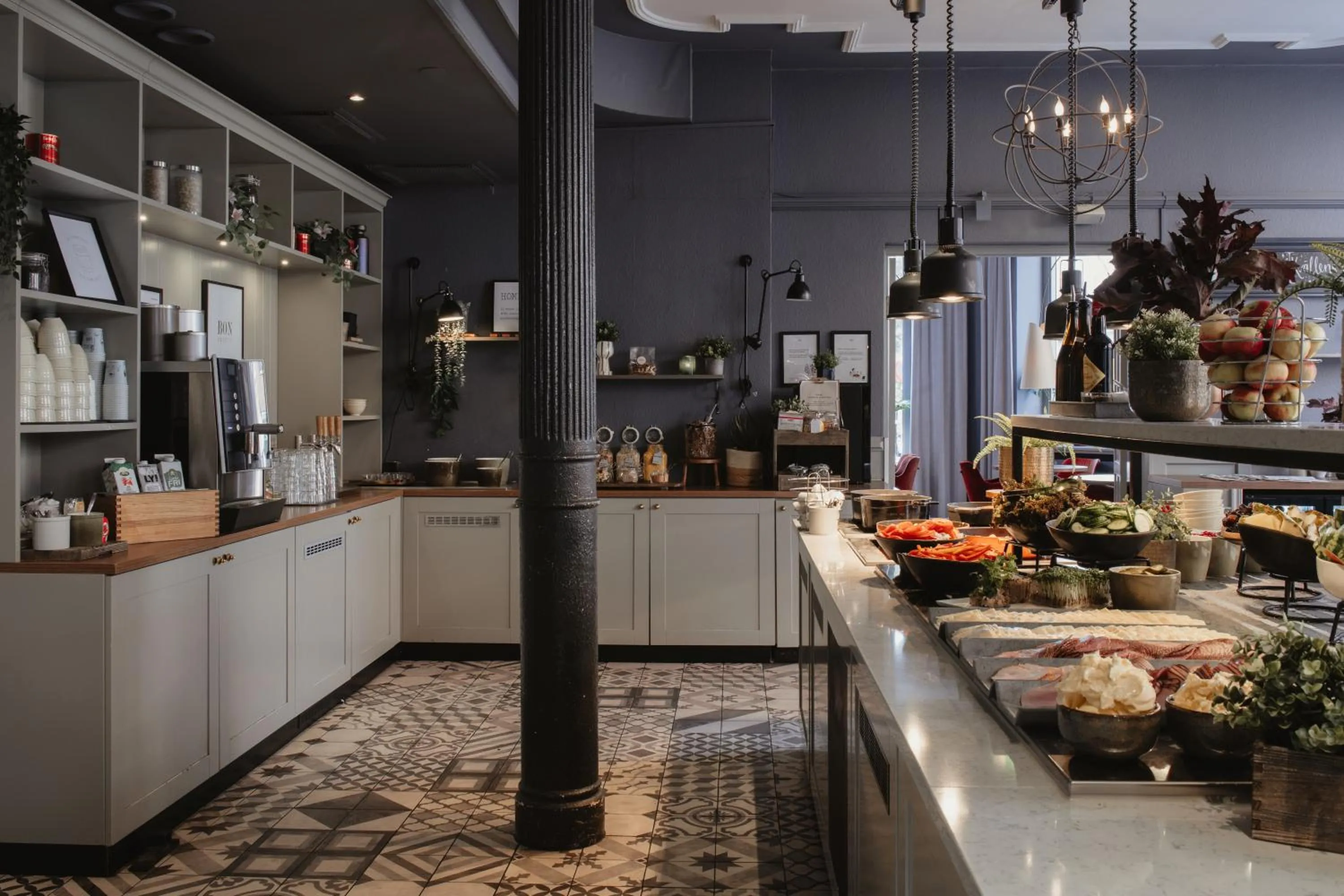 Buffet breakfast in Home Hotel Temperance