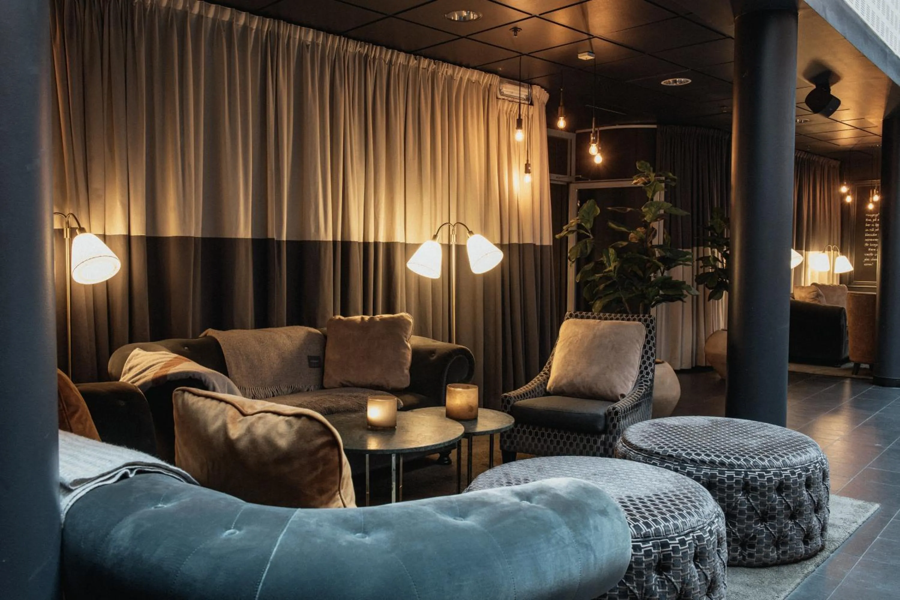 Seating area in Home Hotel Temperance