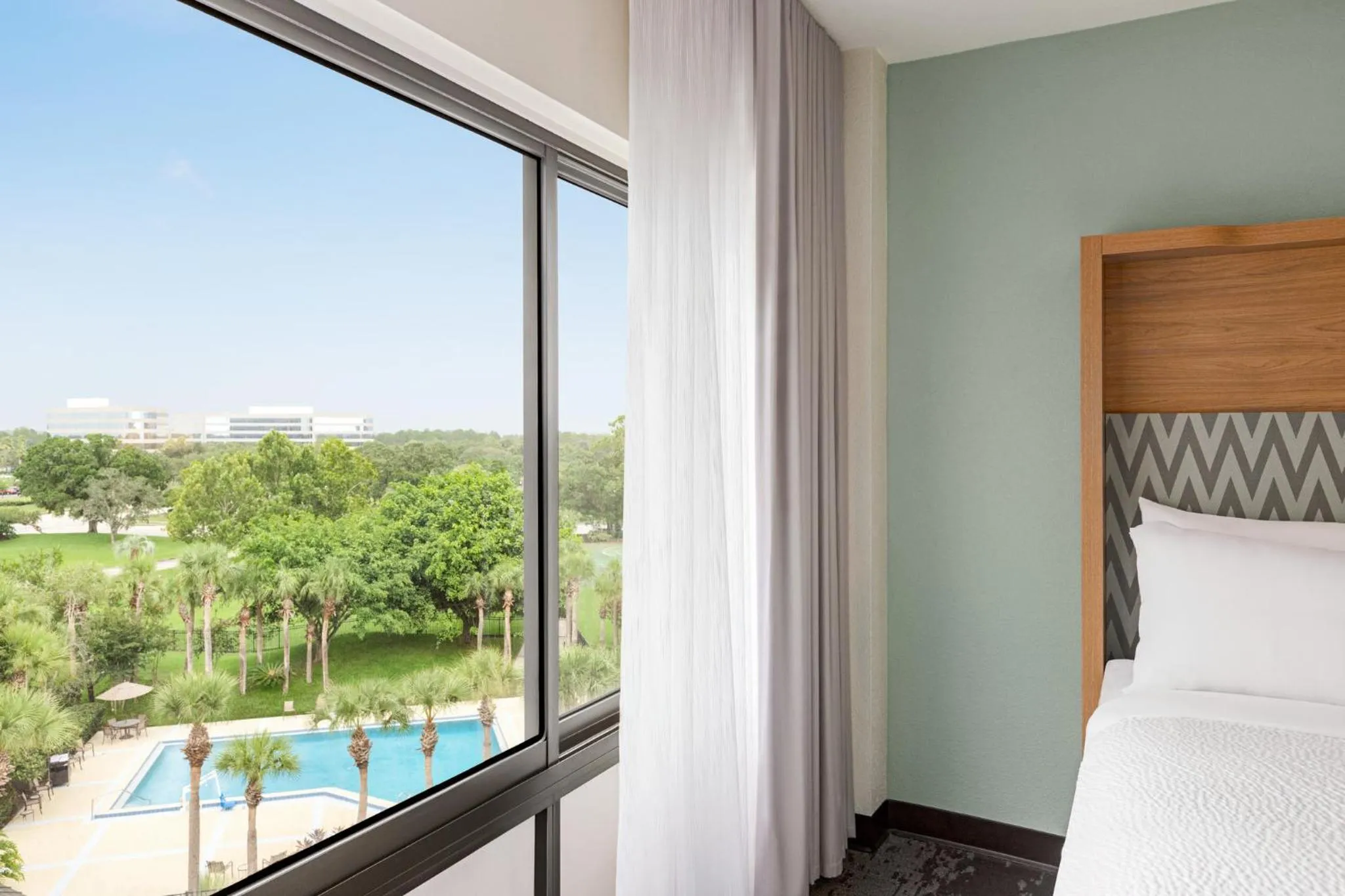 Photo of the whole room, Bed in Holiday Inn Orlando International Airport by IHG