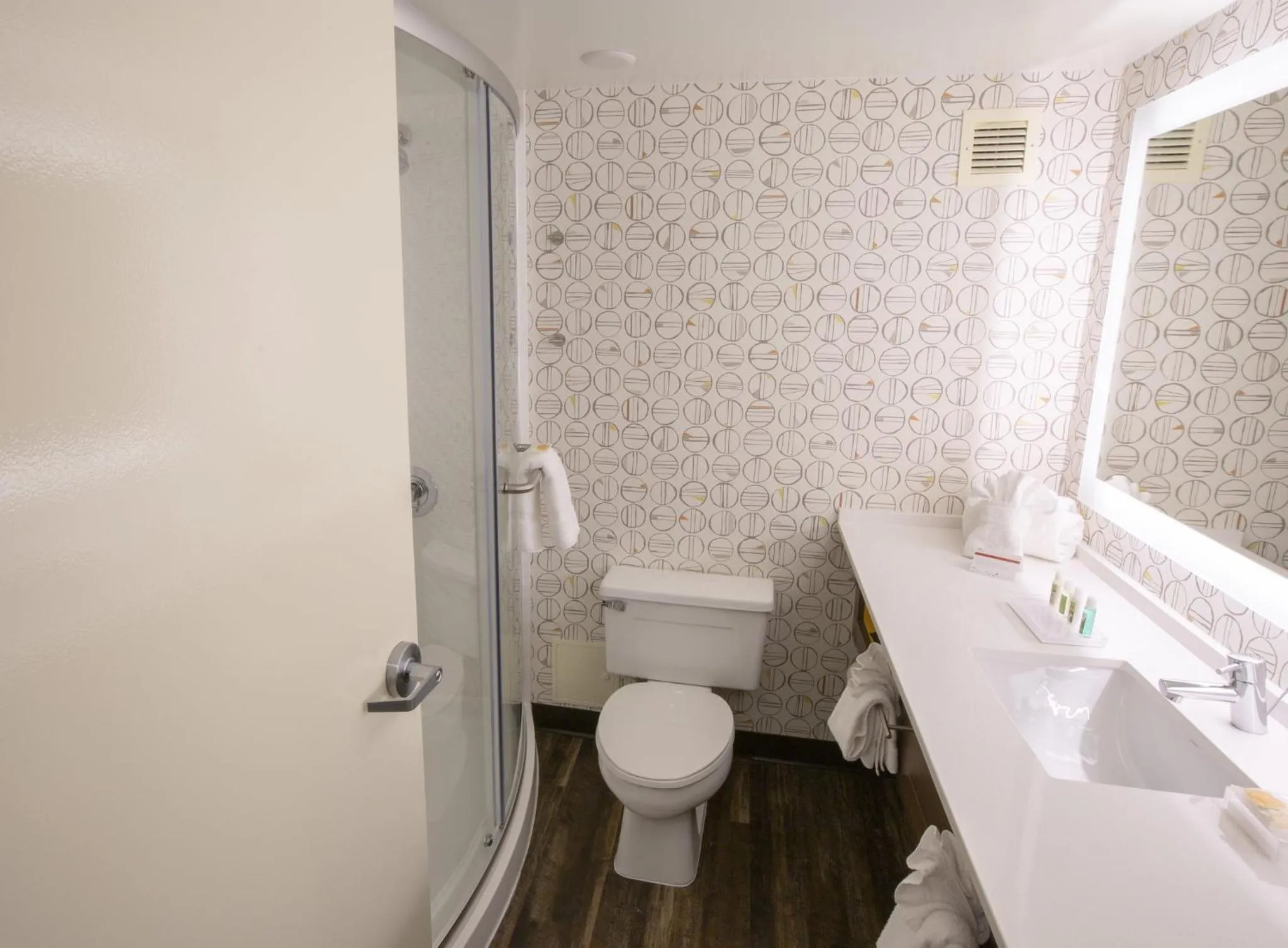 Bathroom in Holiday Inn Orlando International Airport by IHG