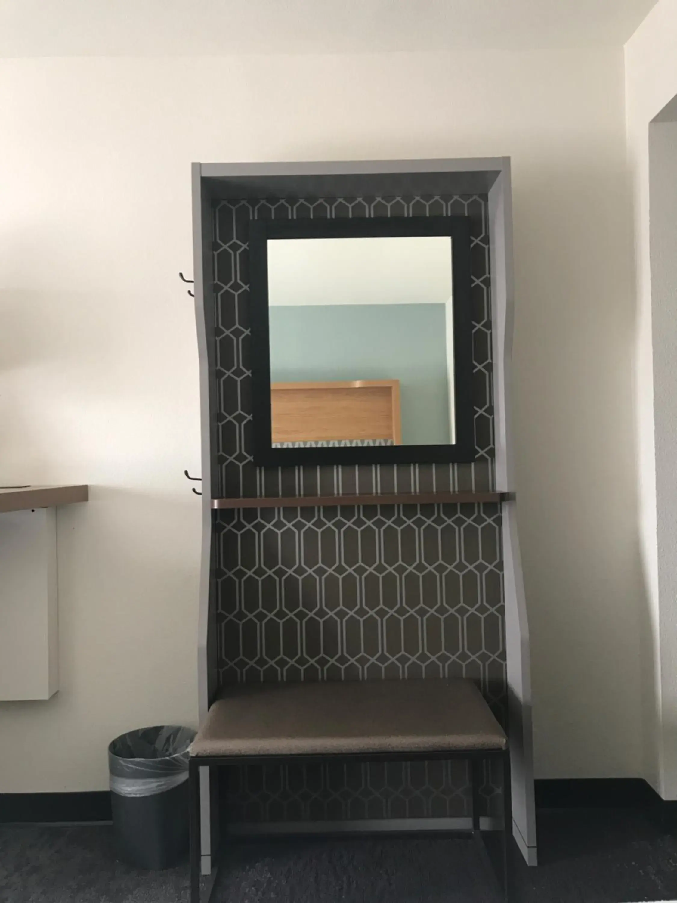 King Room - Hearing Accessible - Roll-in Shower in Holiday Inn Orlando International Airport by IHG King Room - Hearing Accessible - Roll-in Shower in Holiday Inn Orlando International Airport by IHG