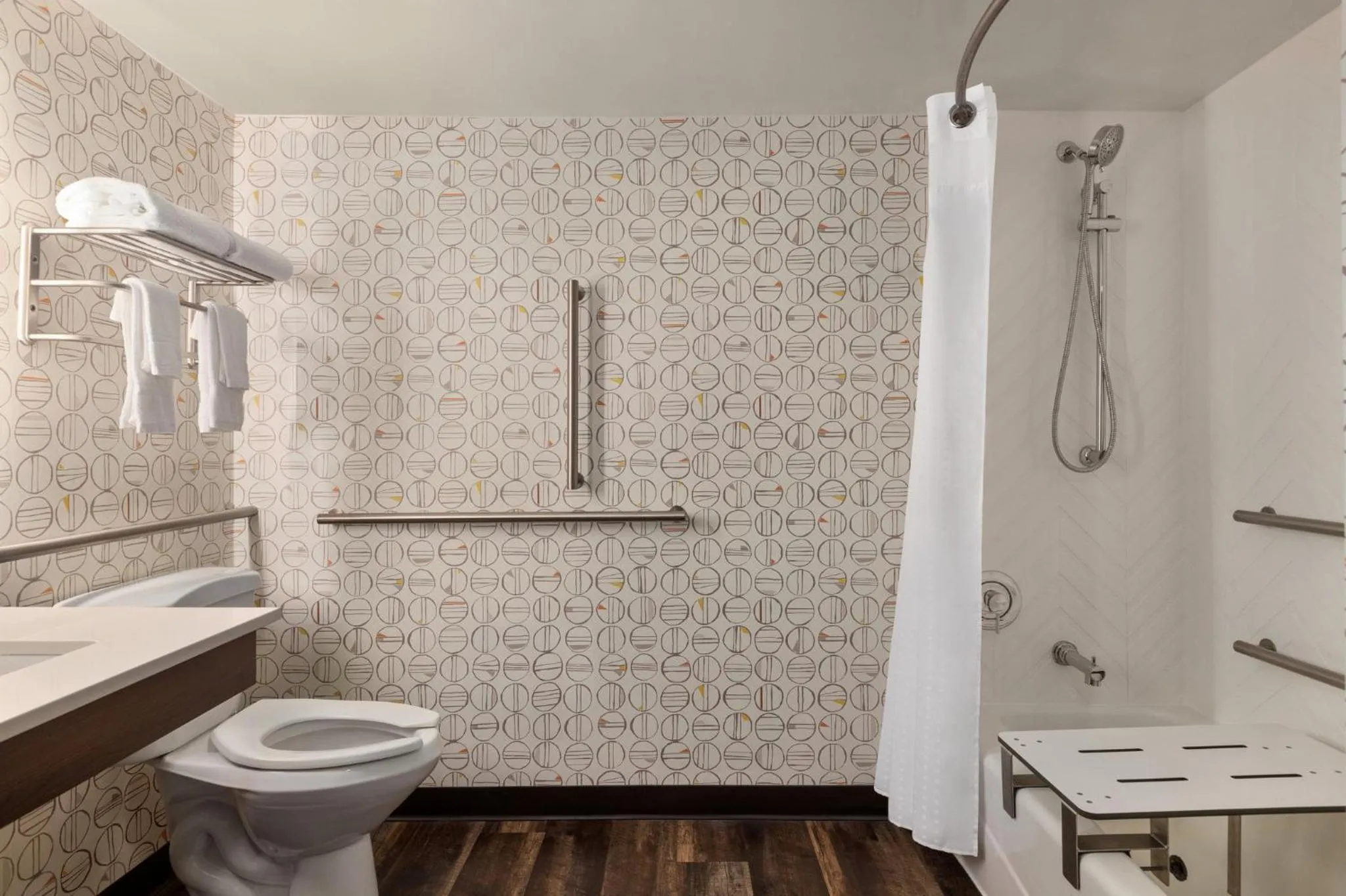 Photo of the whole room in Holiday Inn Orlando International Airport by IHG