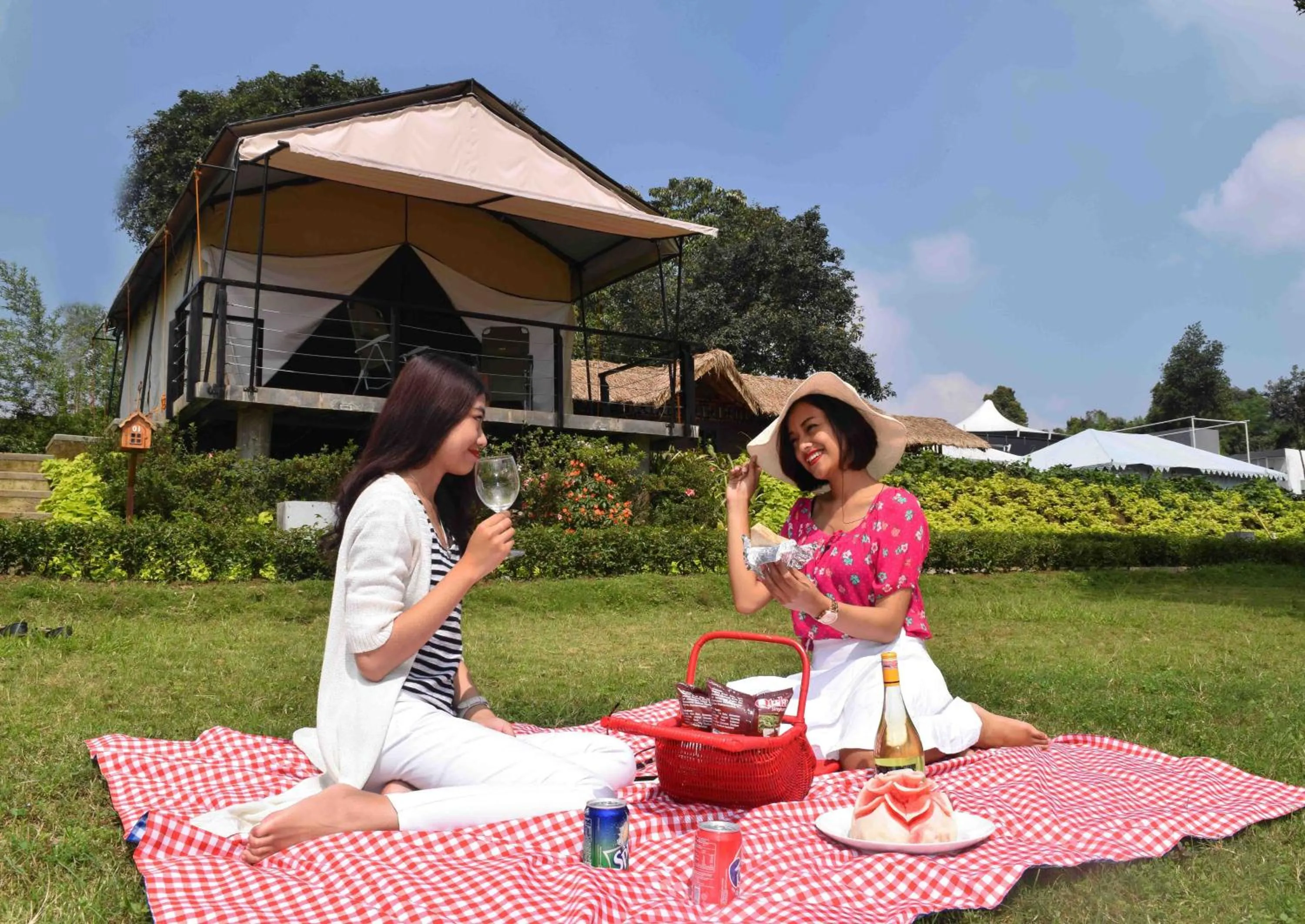 Garden in Trizara Resorts - Glam Camping