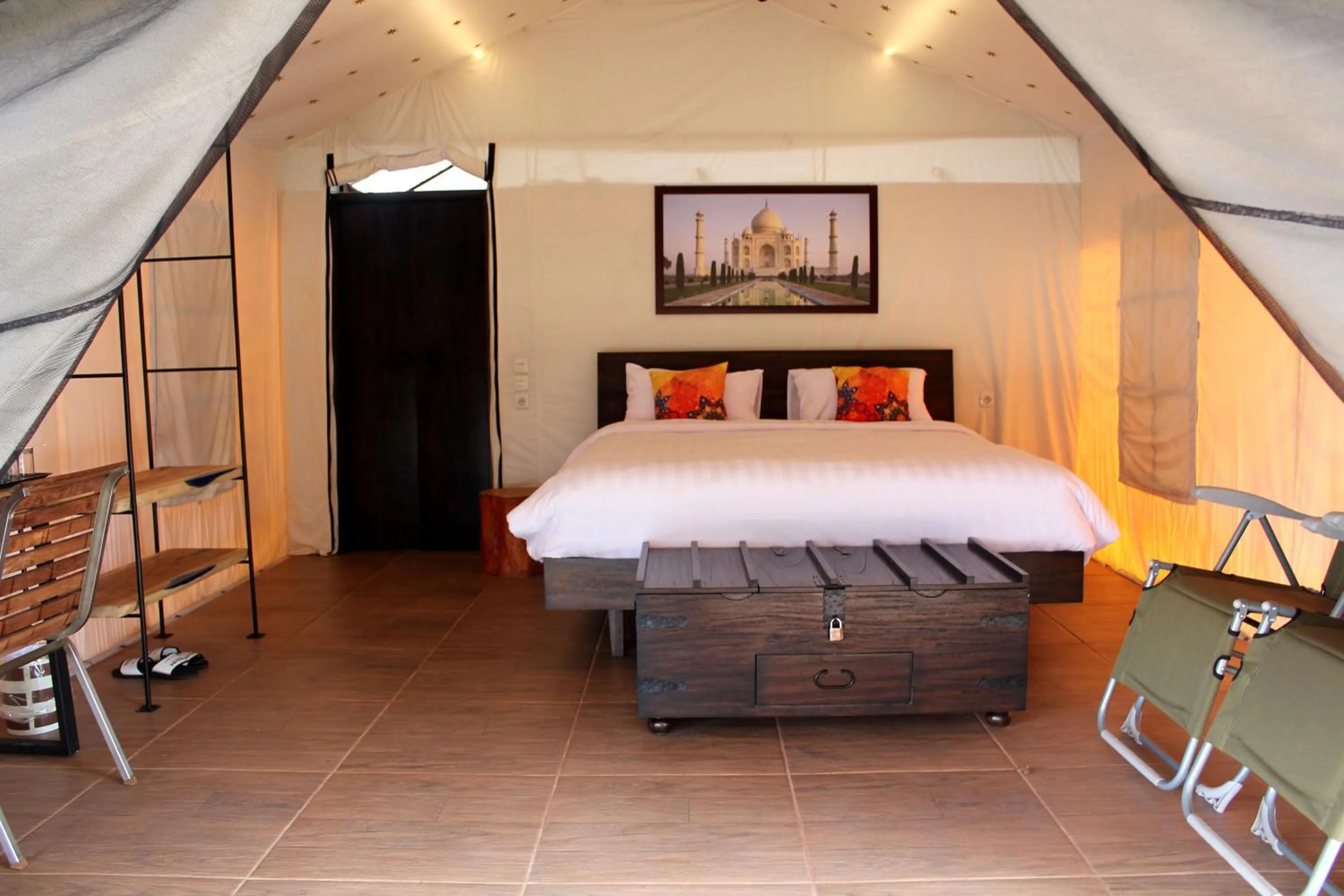 Bedroom, Bed in Trizara Resorts - Glam Camping